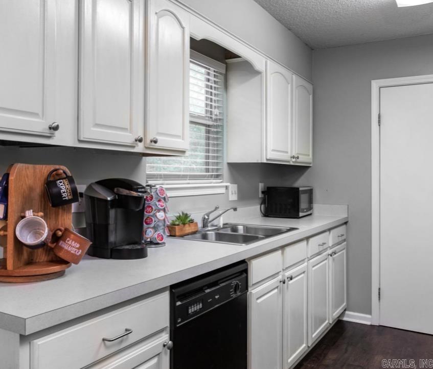 3 Woodhill Court Little Rock, AR 72211