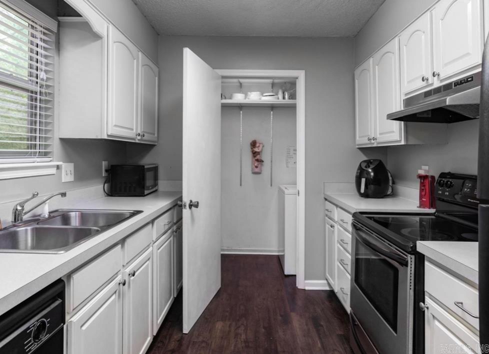 3 Woodhill Court Little Rock, AR 72211