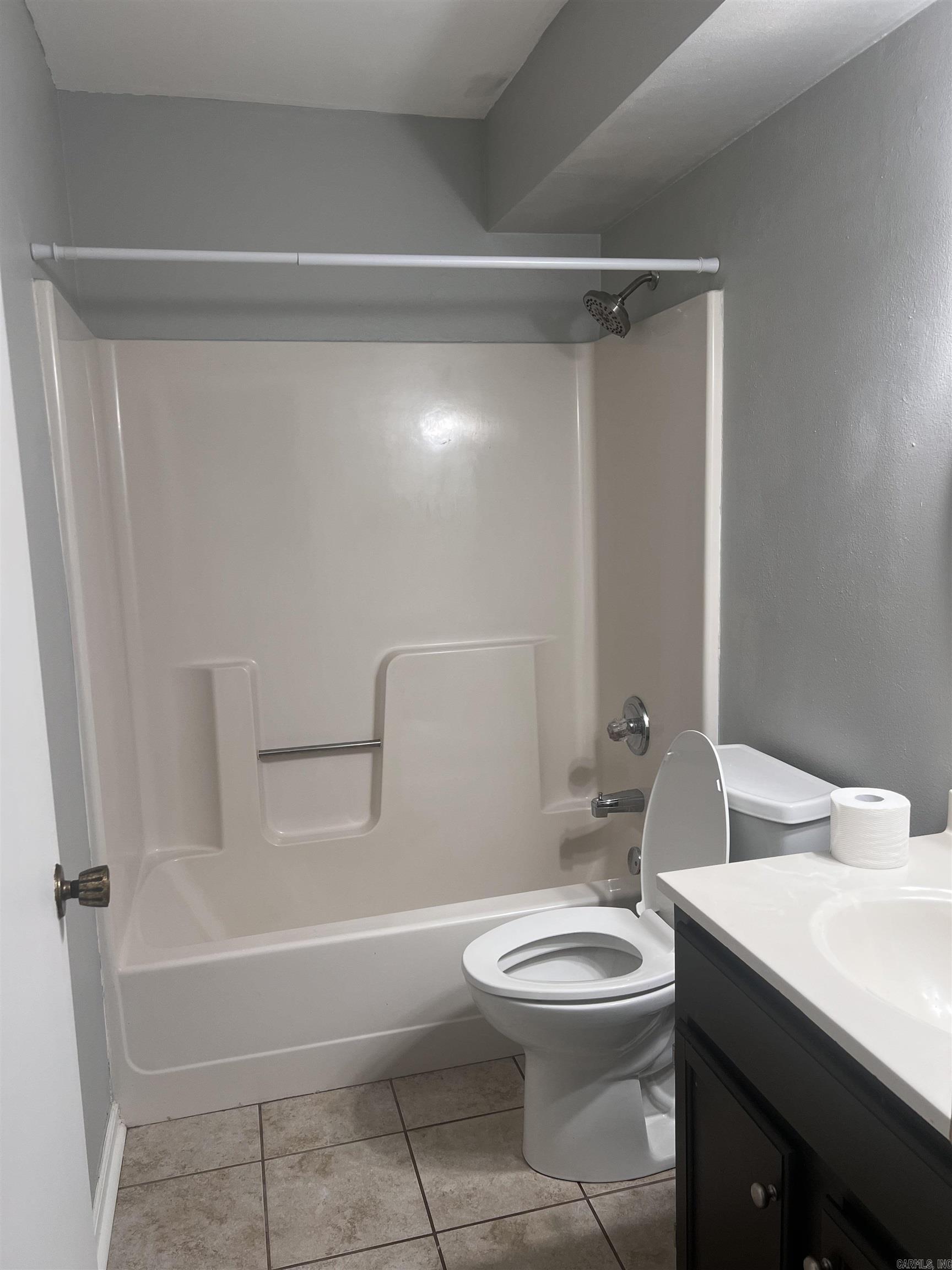 3 Woodhill Court Little Rock, AR 72211