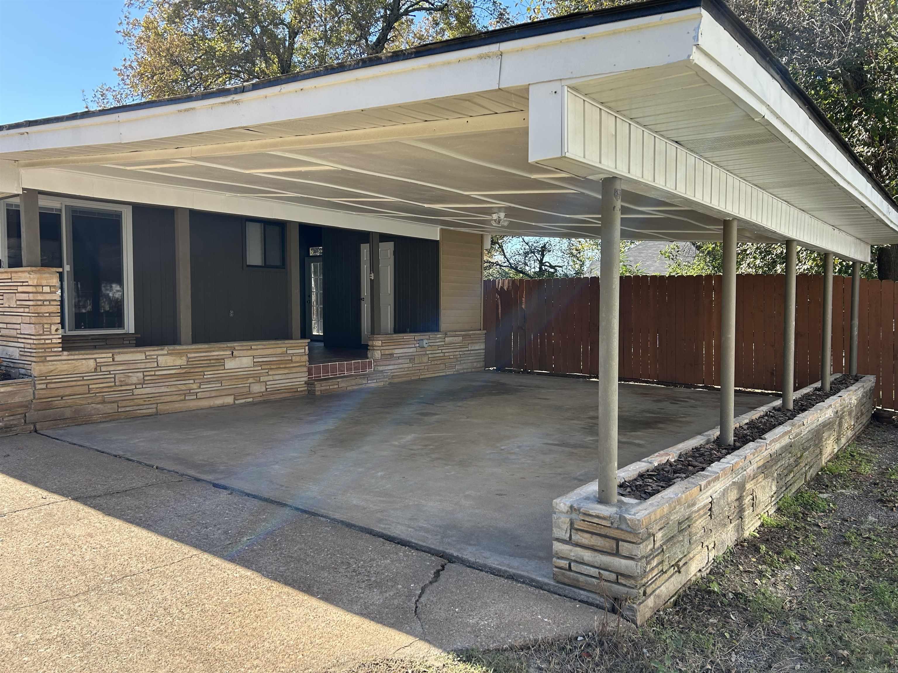 918 S Erie  Russellville, AR