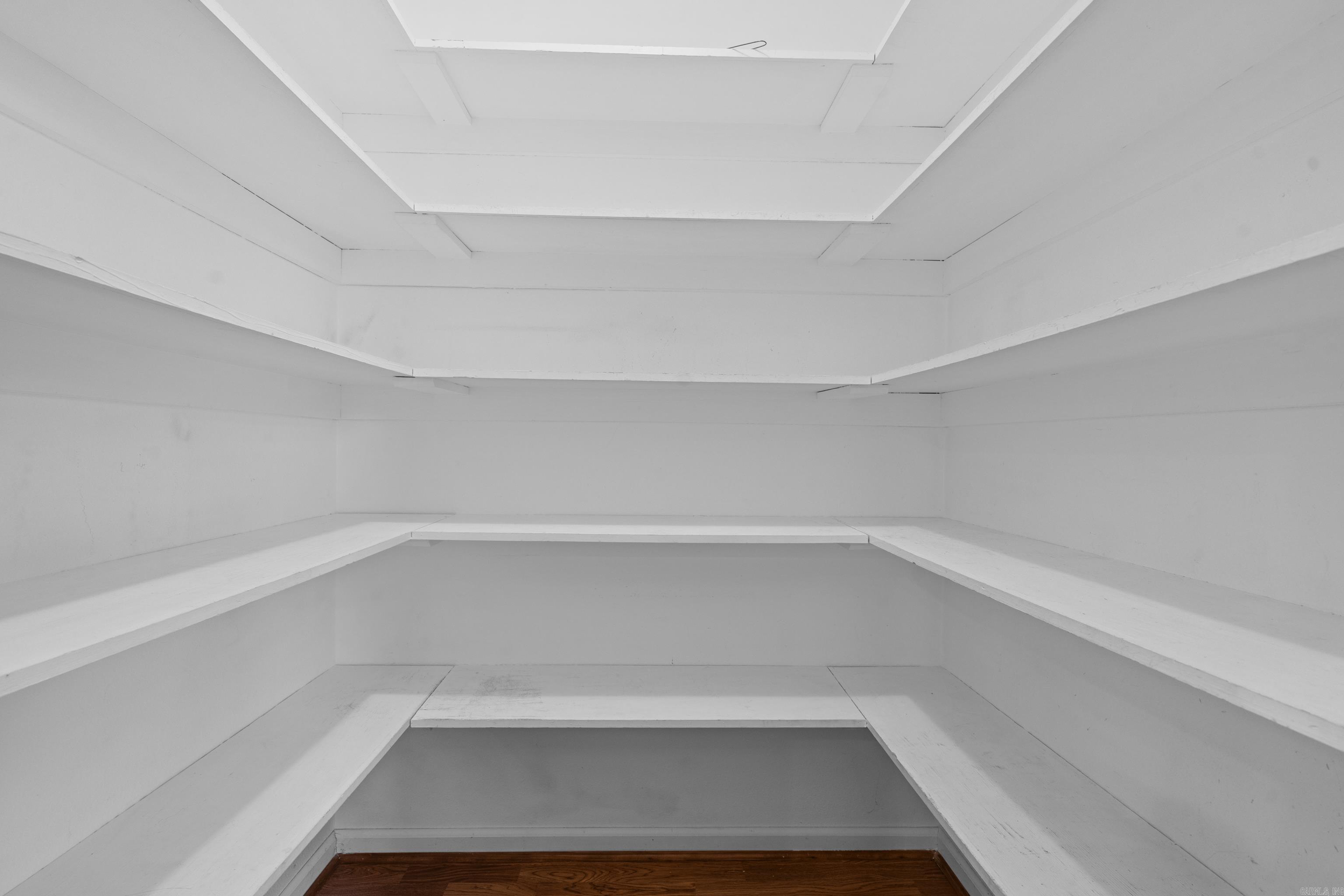 1 Alava  Hot Springs Village, AR