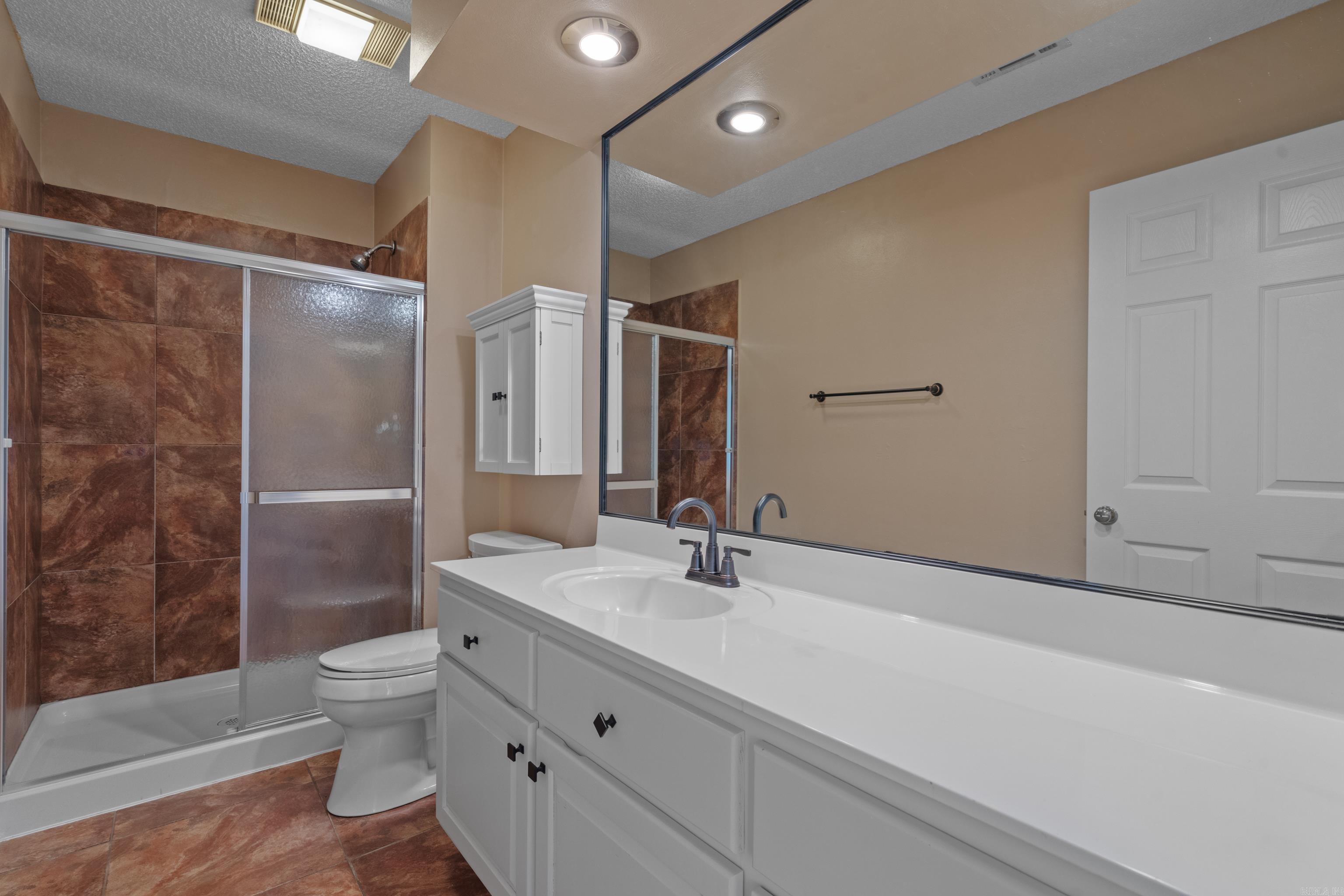 1 Alava  Hot Springs Village, AR