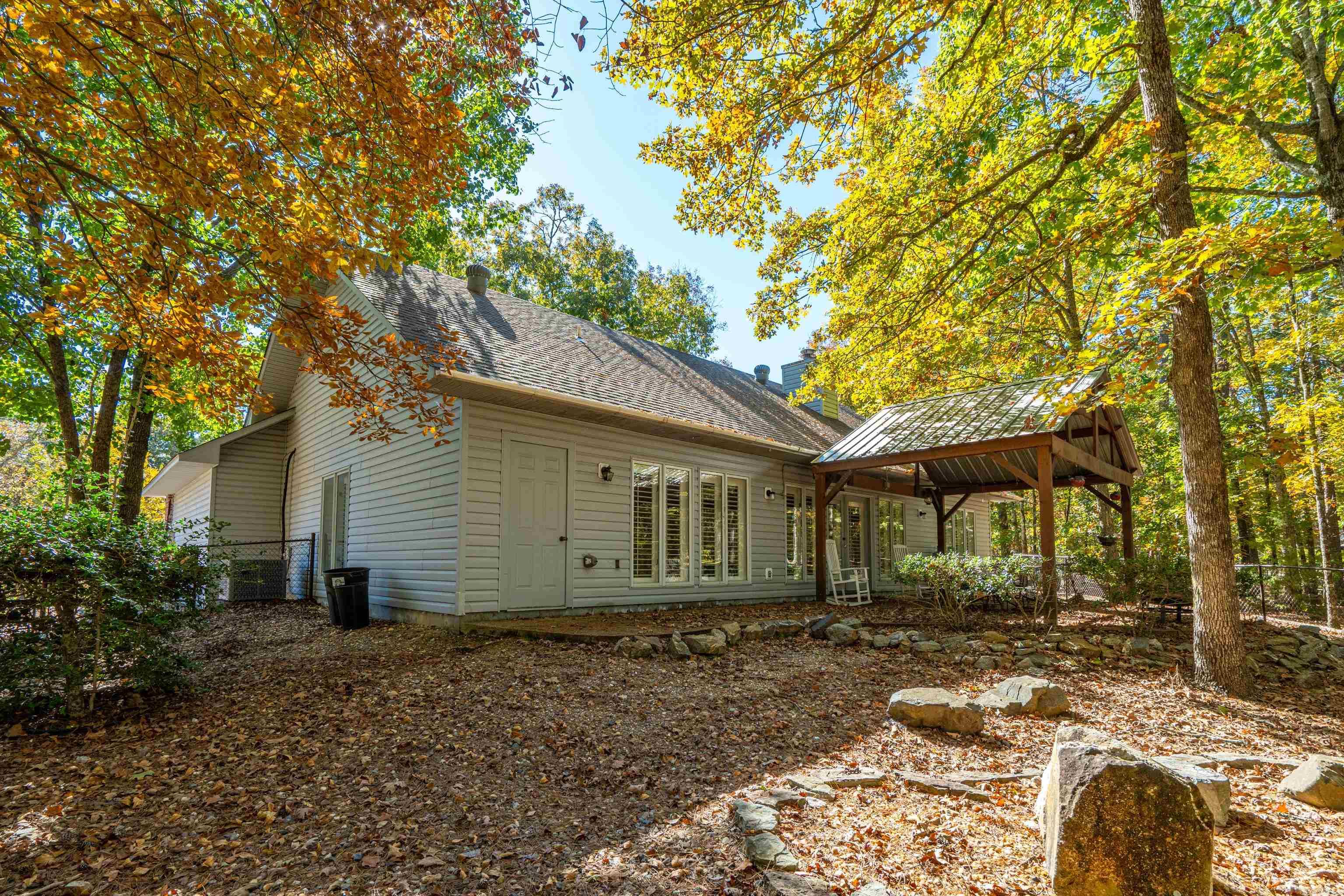 1 Alava  Hot Springs Village, AR
