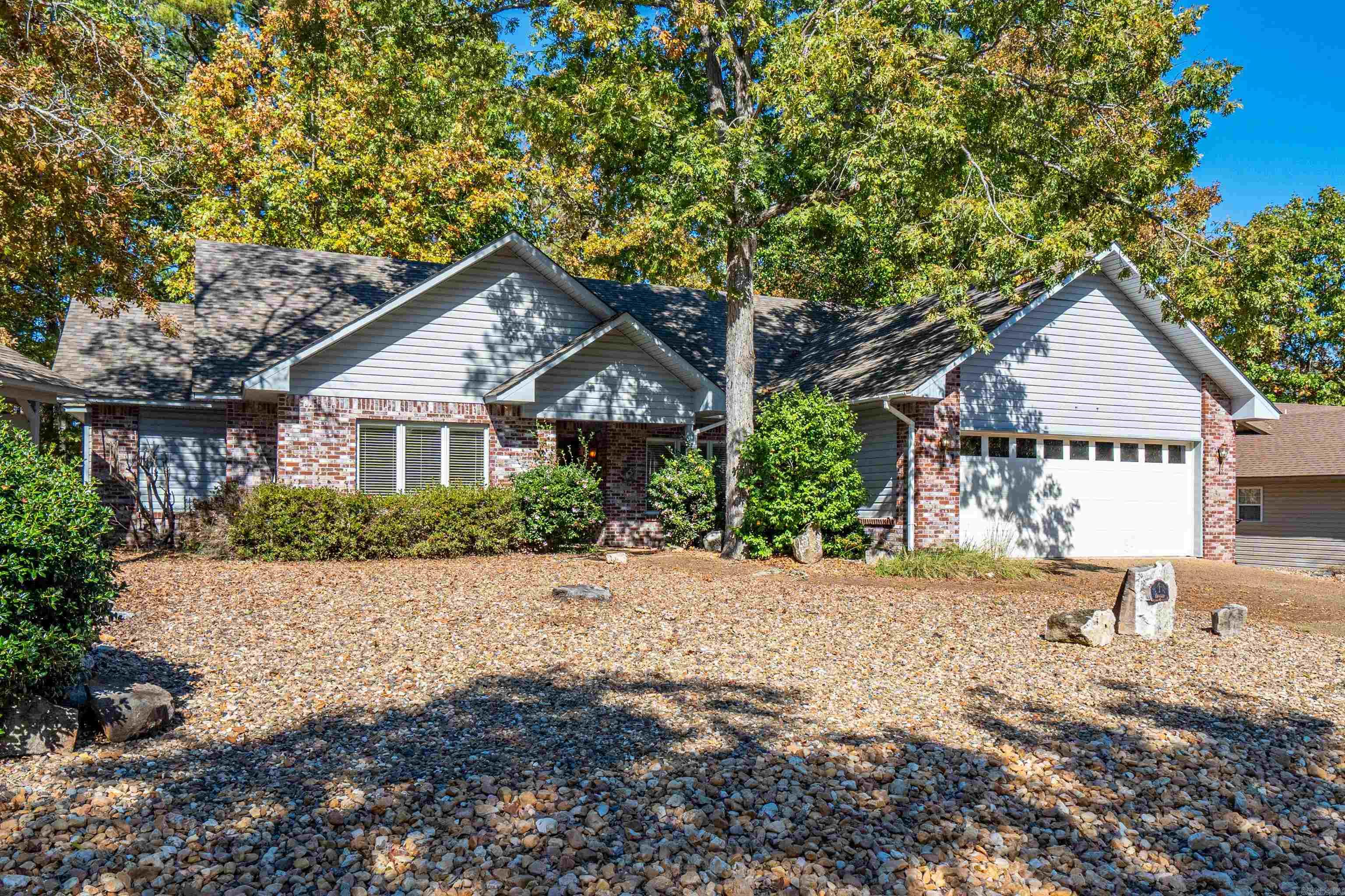 1 Alava  Hot Springs Village, AR