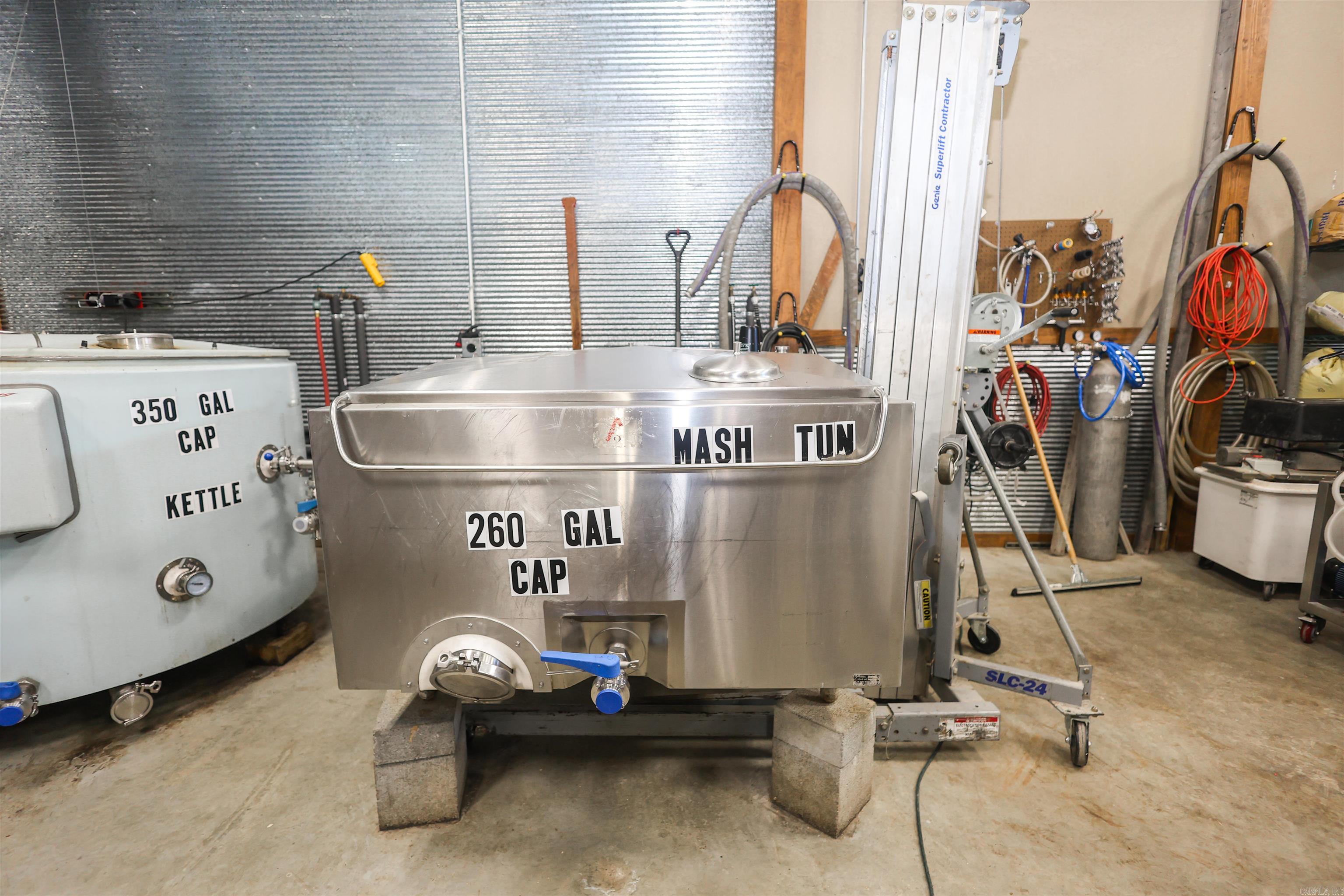 113 S Main  Amity, AR