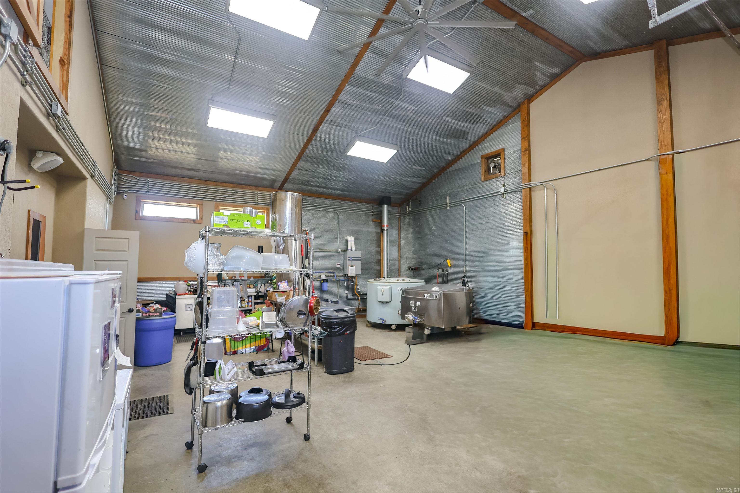 113 S Main  Amity, AR