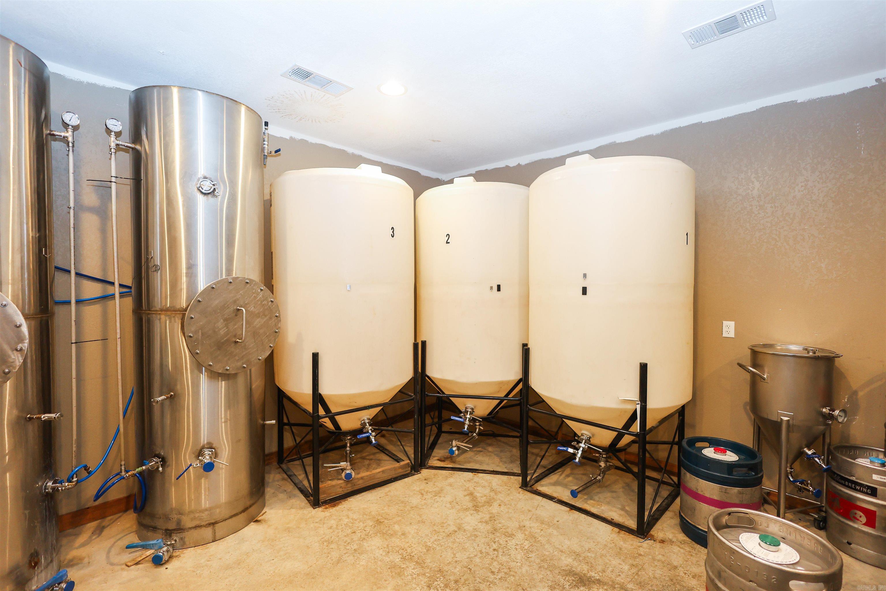 113 S Main  Amity, AR