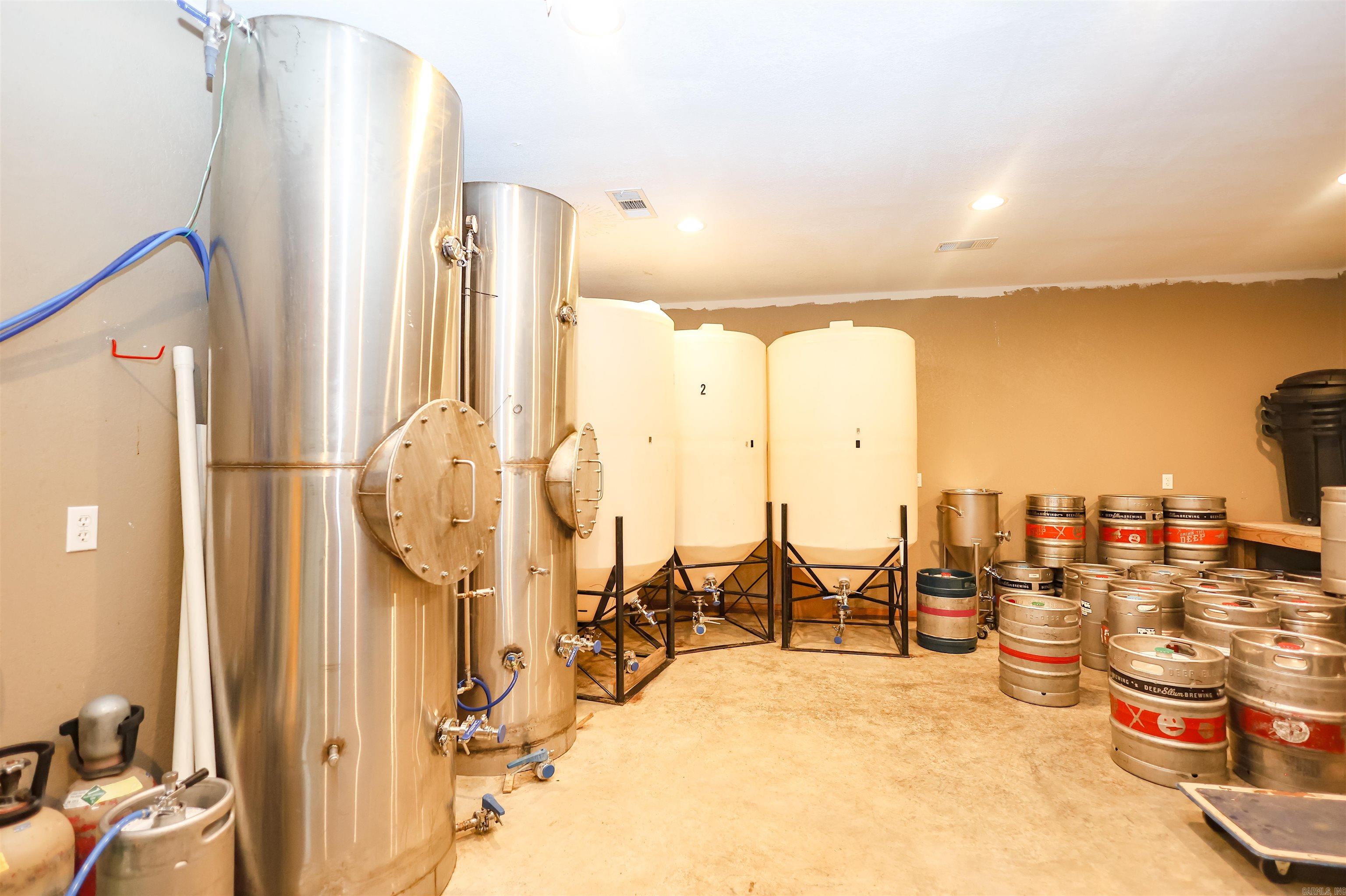 113 S Main  Amity, AR