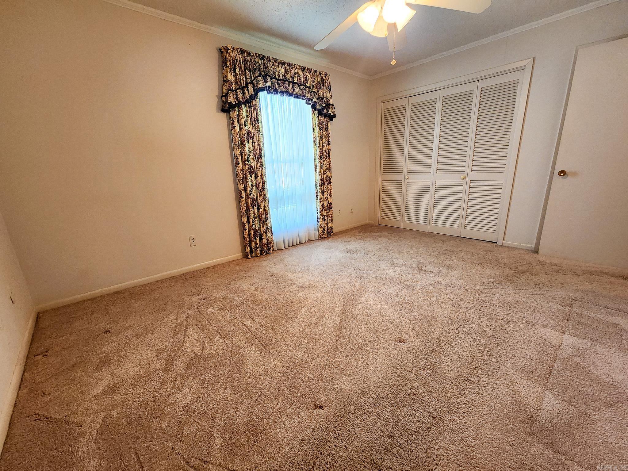 1913 W Oak  El Dorado, AR