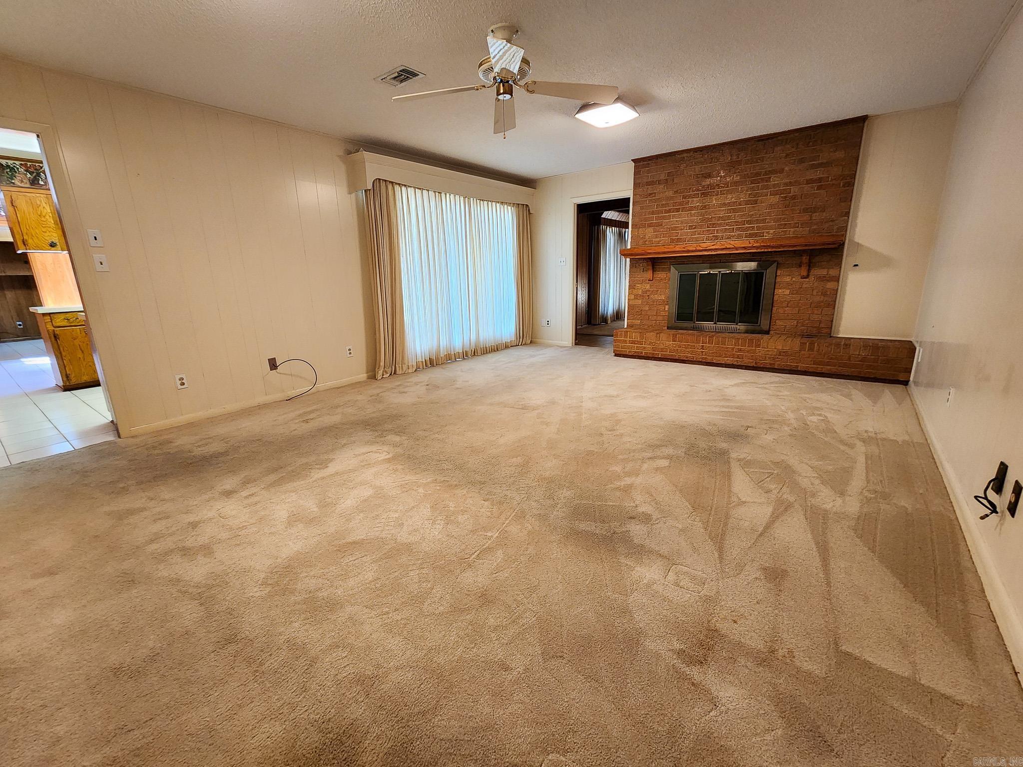 1913 W Oak  El Dorado, AR