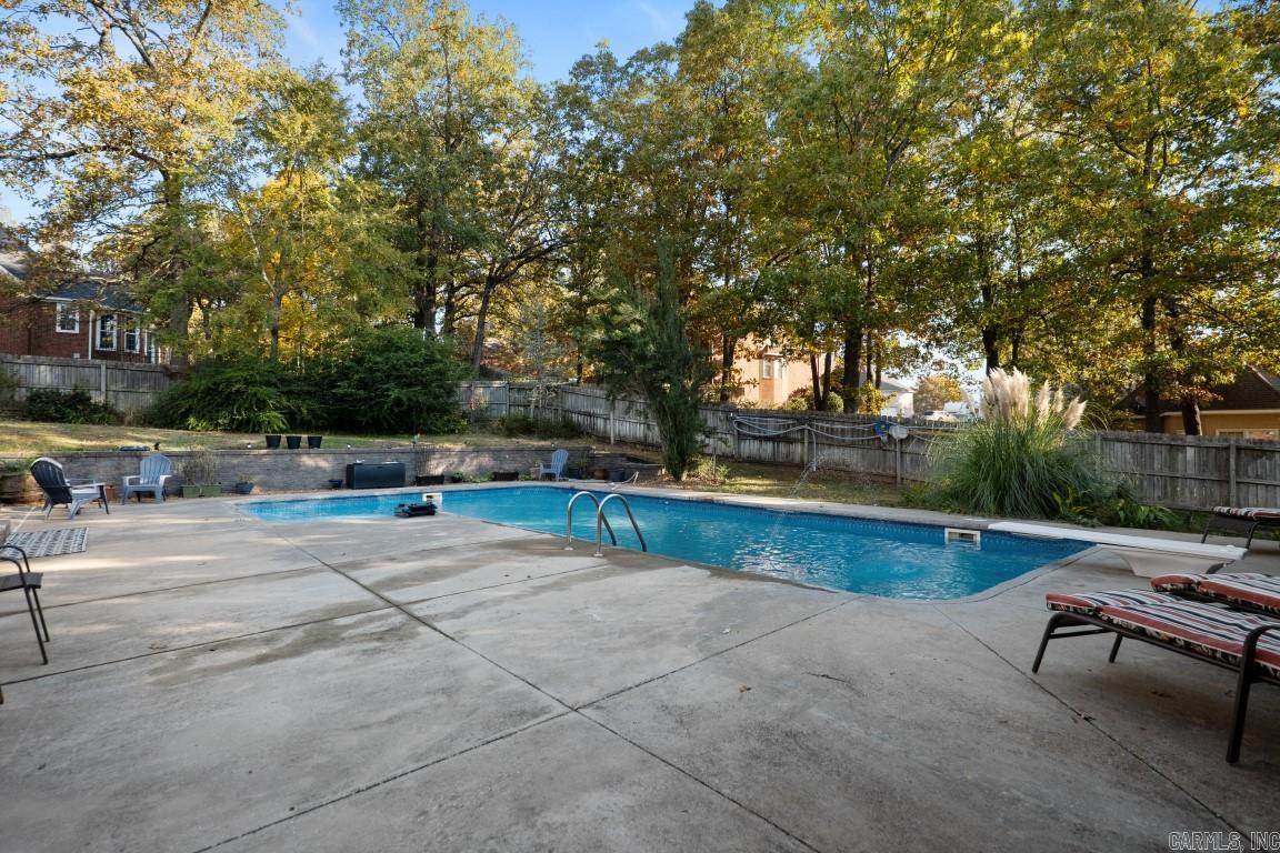 2202 Autumn Dr Jonesboro, AR 72404