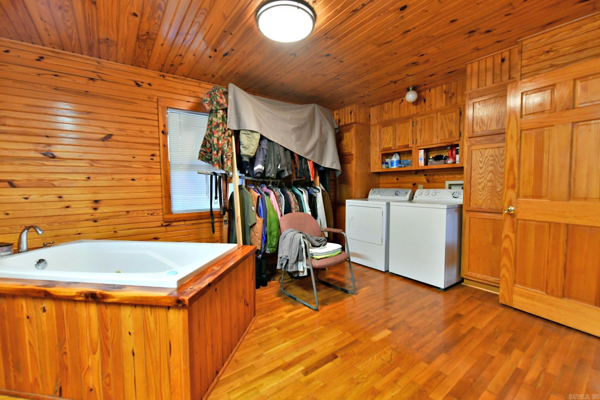 403 Polk Road 69 Mena, AR 71953