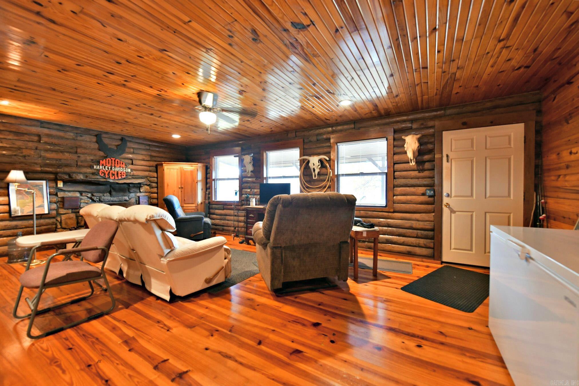 403 Polk Road 69 Mena, AR 71953