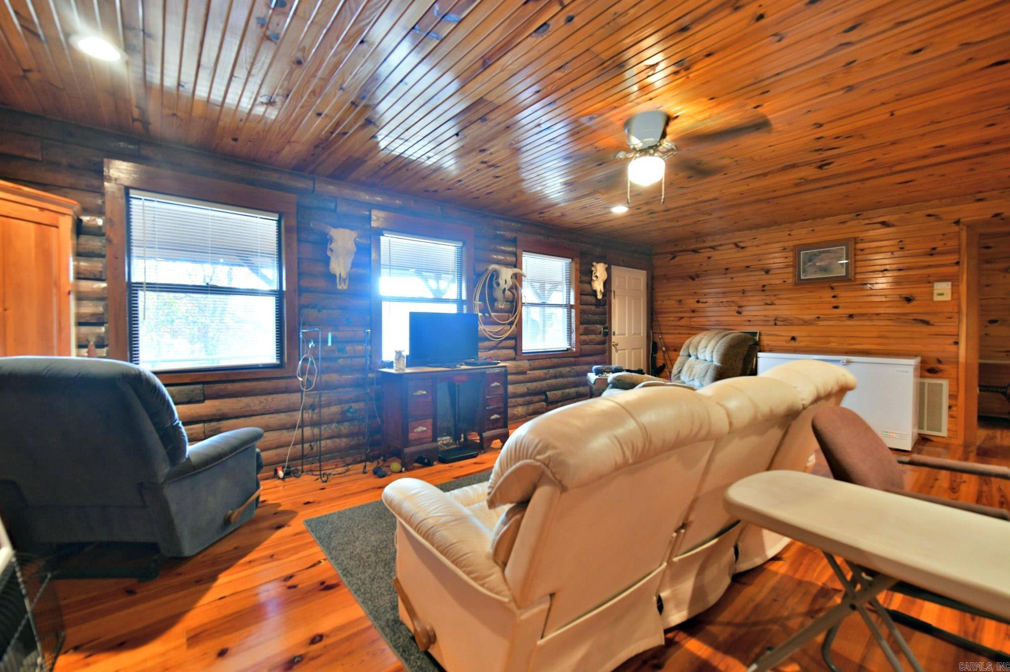 403 Polk Road 69 Mena, AR 71953