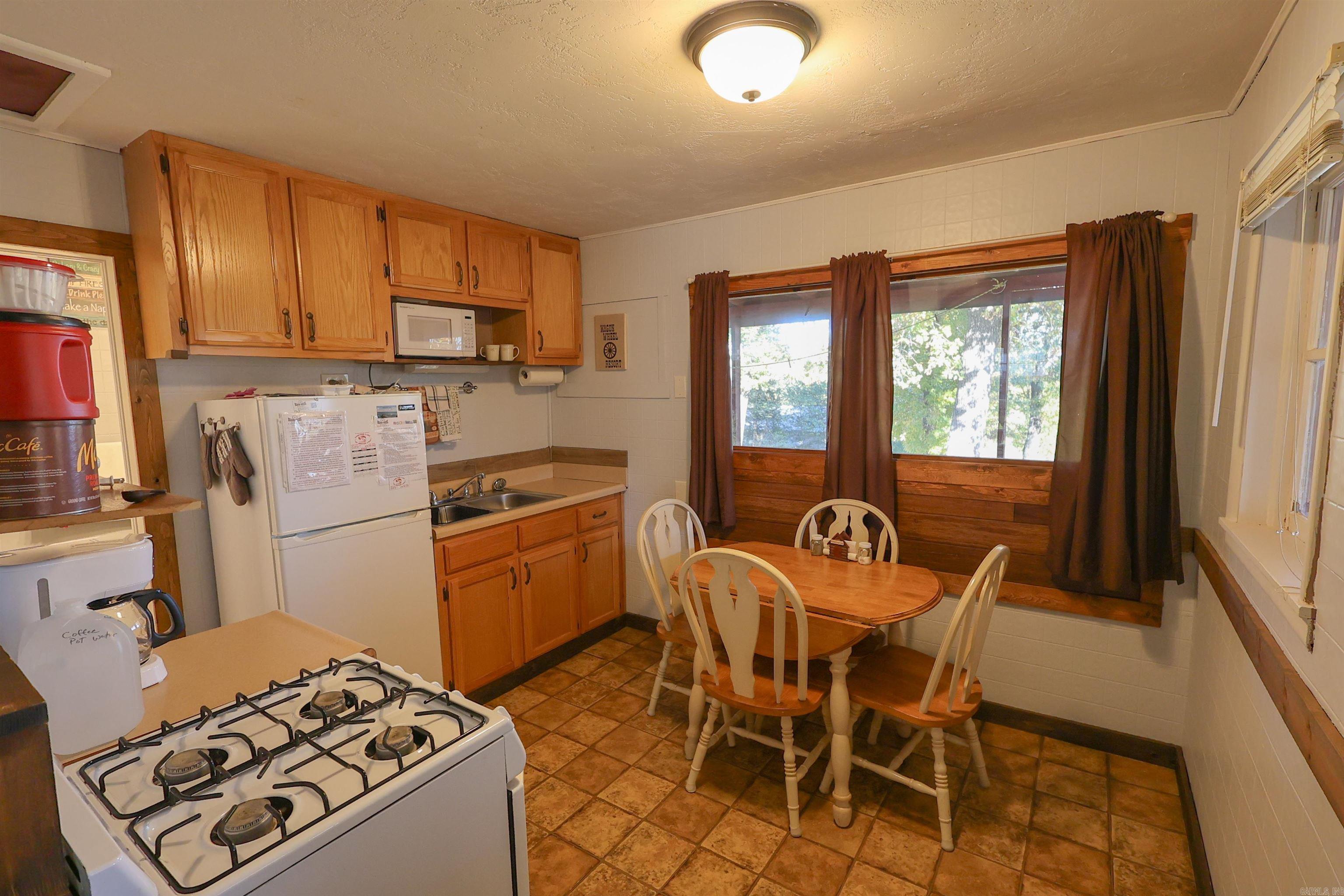 2655 Highway 101  Gamaliel, AR