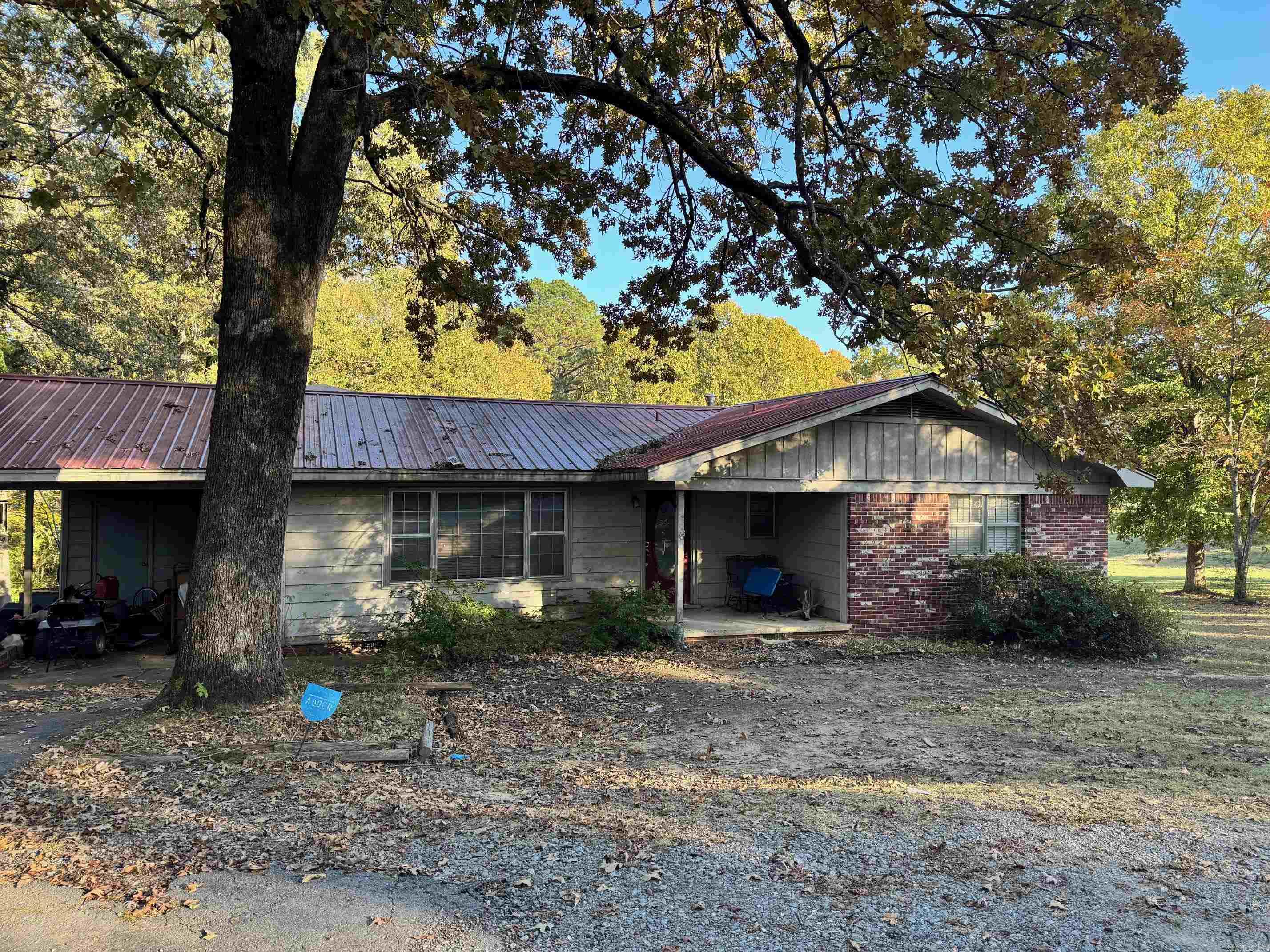 2304 S Chatfield  Benton, AR