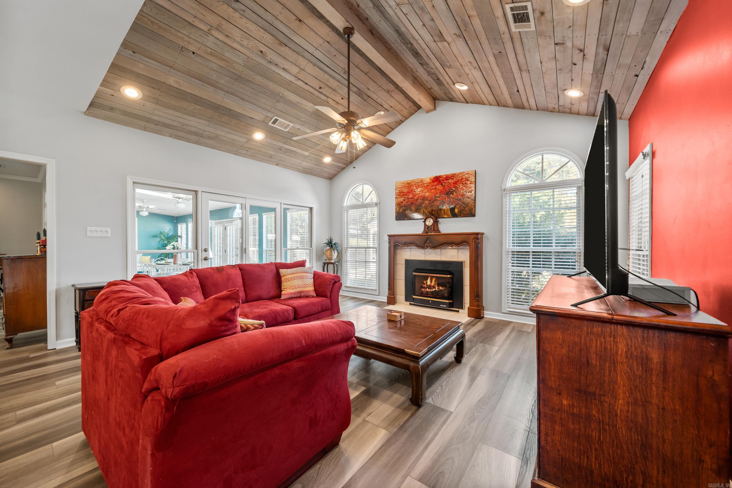 220 Osprey Drive Hot Springs, AR 71913