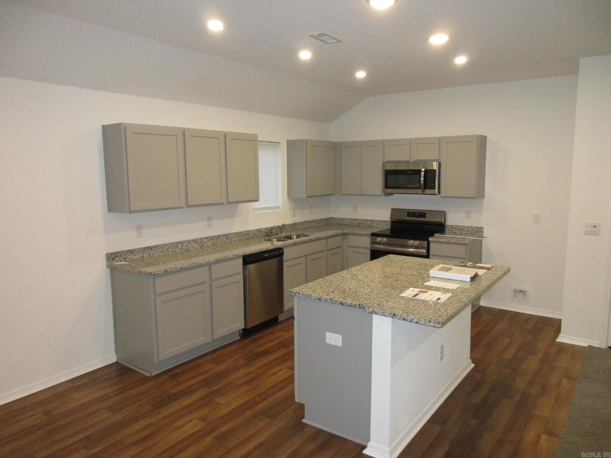 5025 Windflower Cove  Alexander, AR