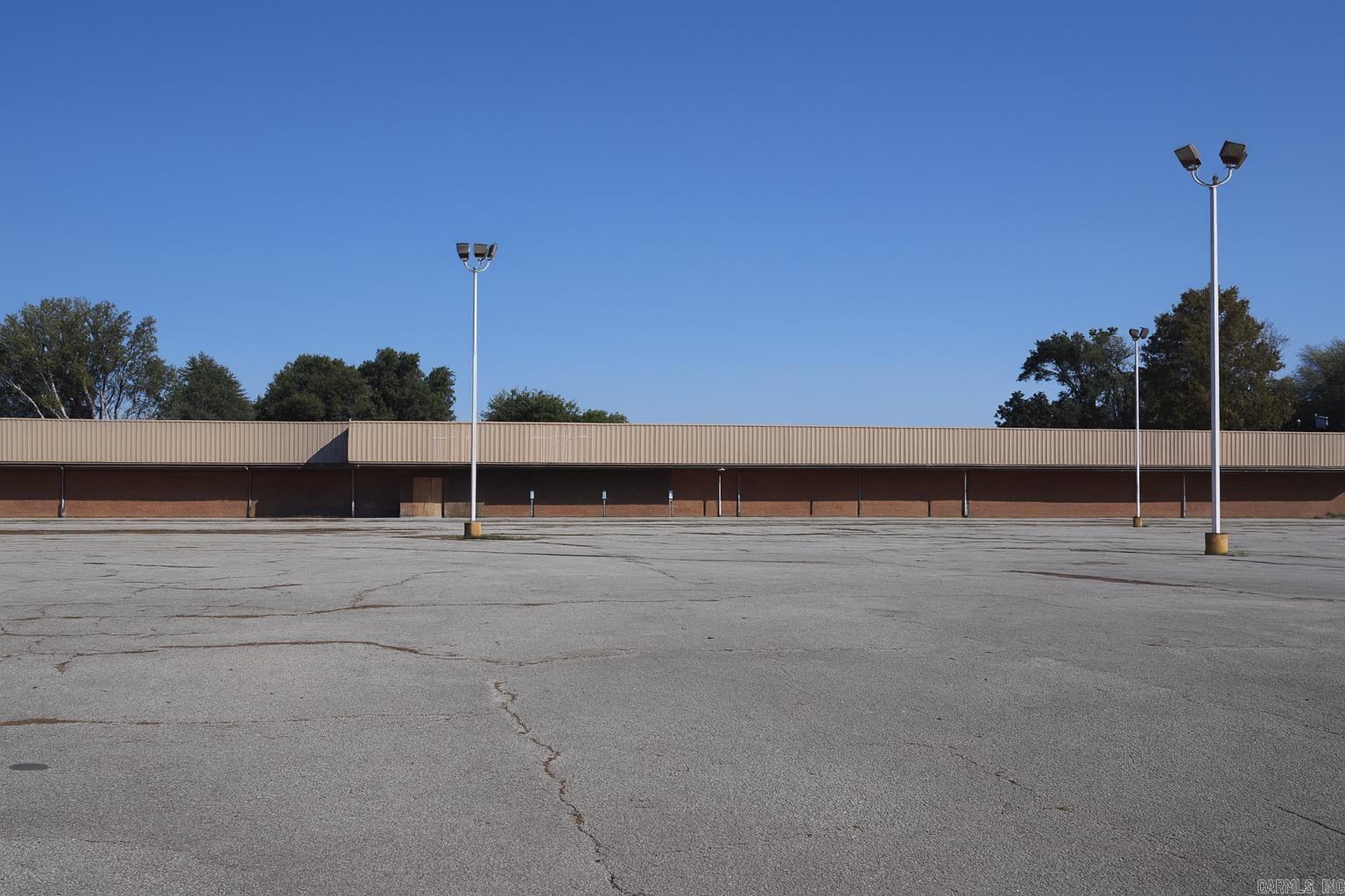 956 E Main St  Blytheville, AR