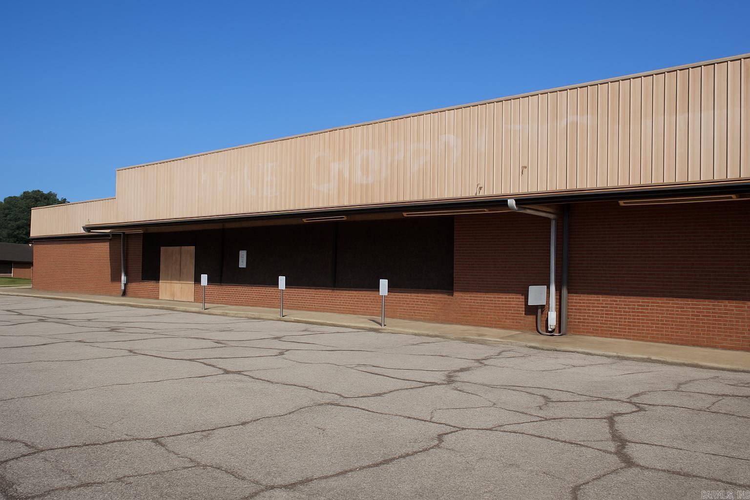 956 E Main St  Blytheville, AR