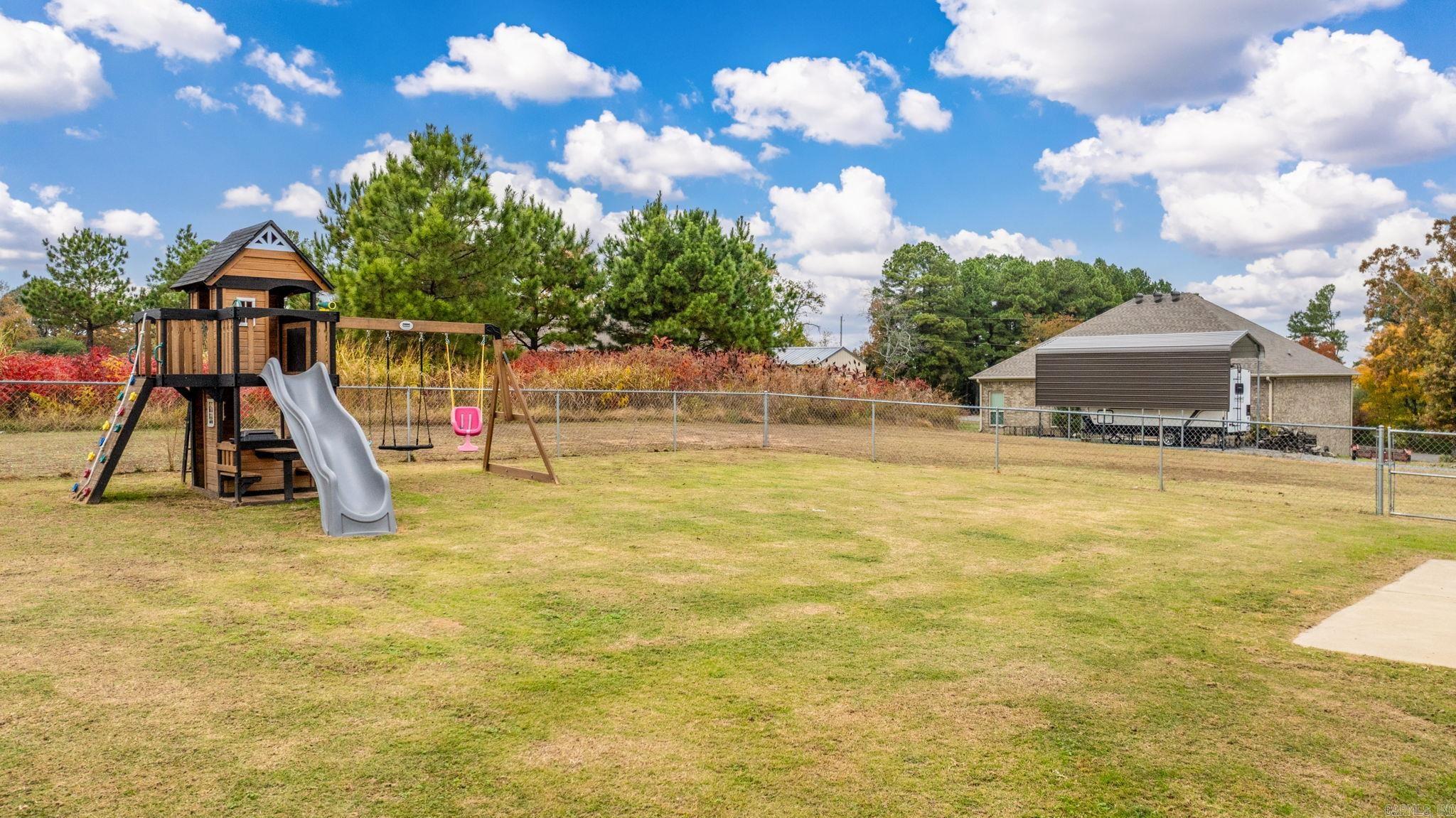 134 Blackjack Rd.  Greenbrier, AR