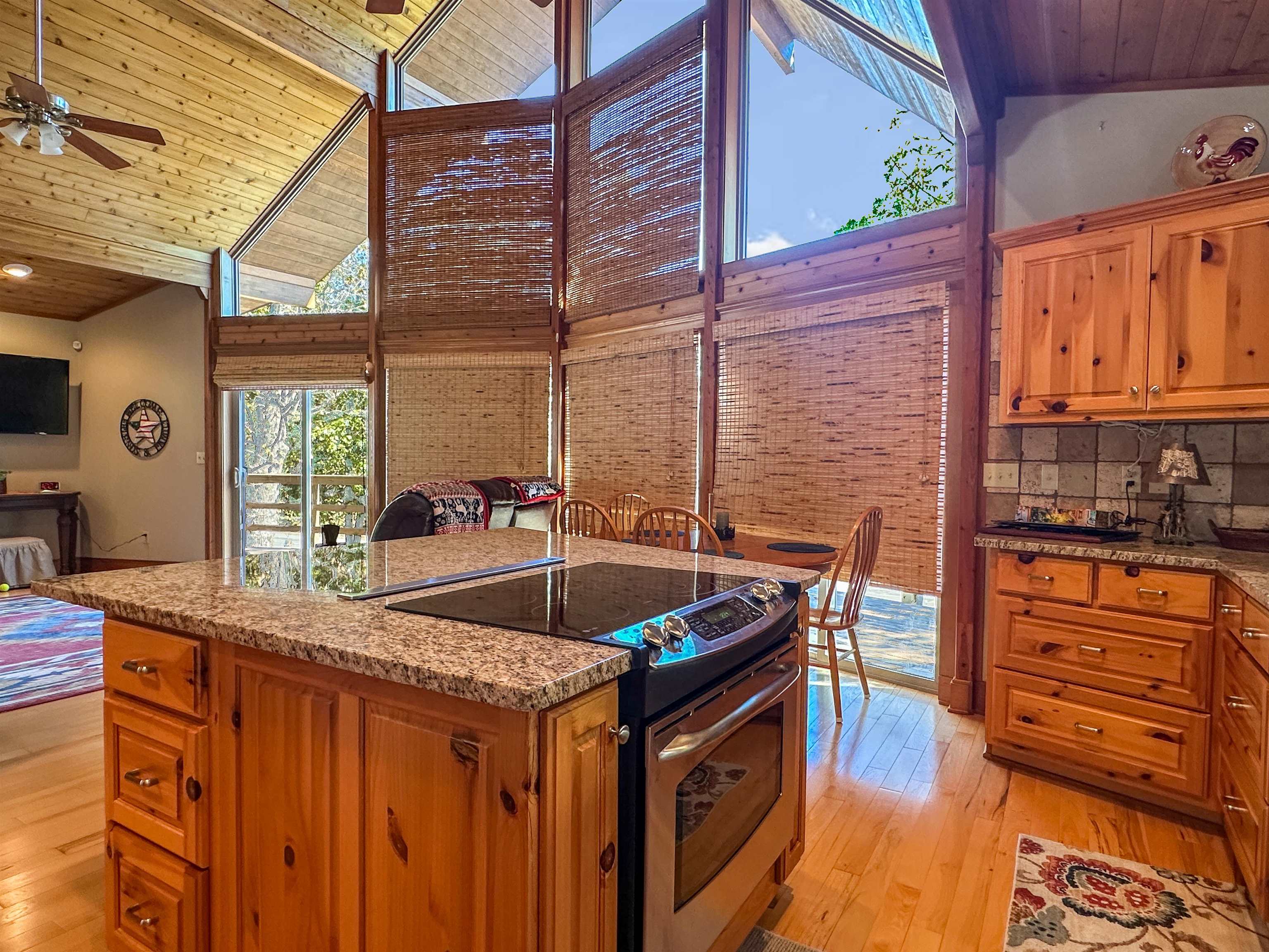 1007 Fairwater Circle Horseshoe Bend, AR 72512