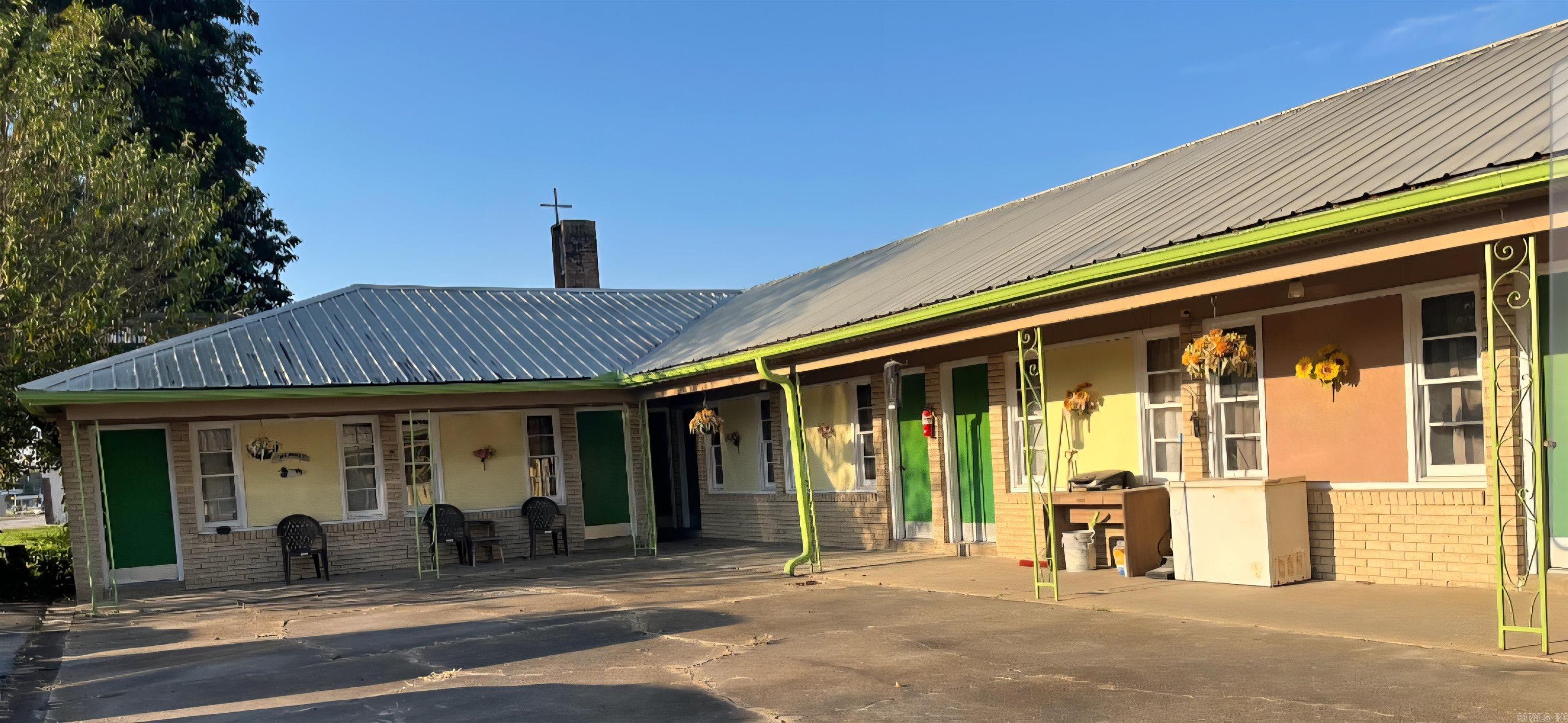 525 N Missouri Ave  Corning, AR