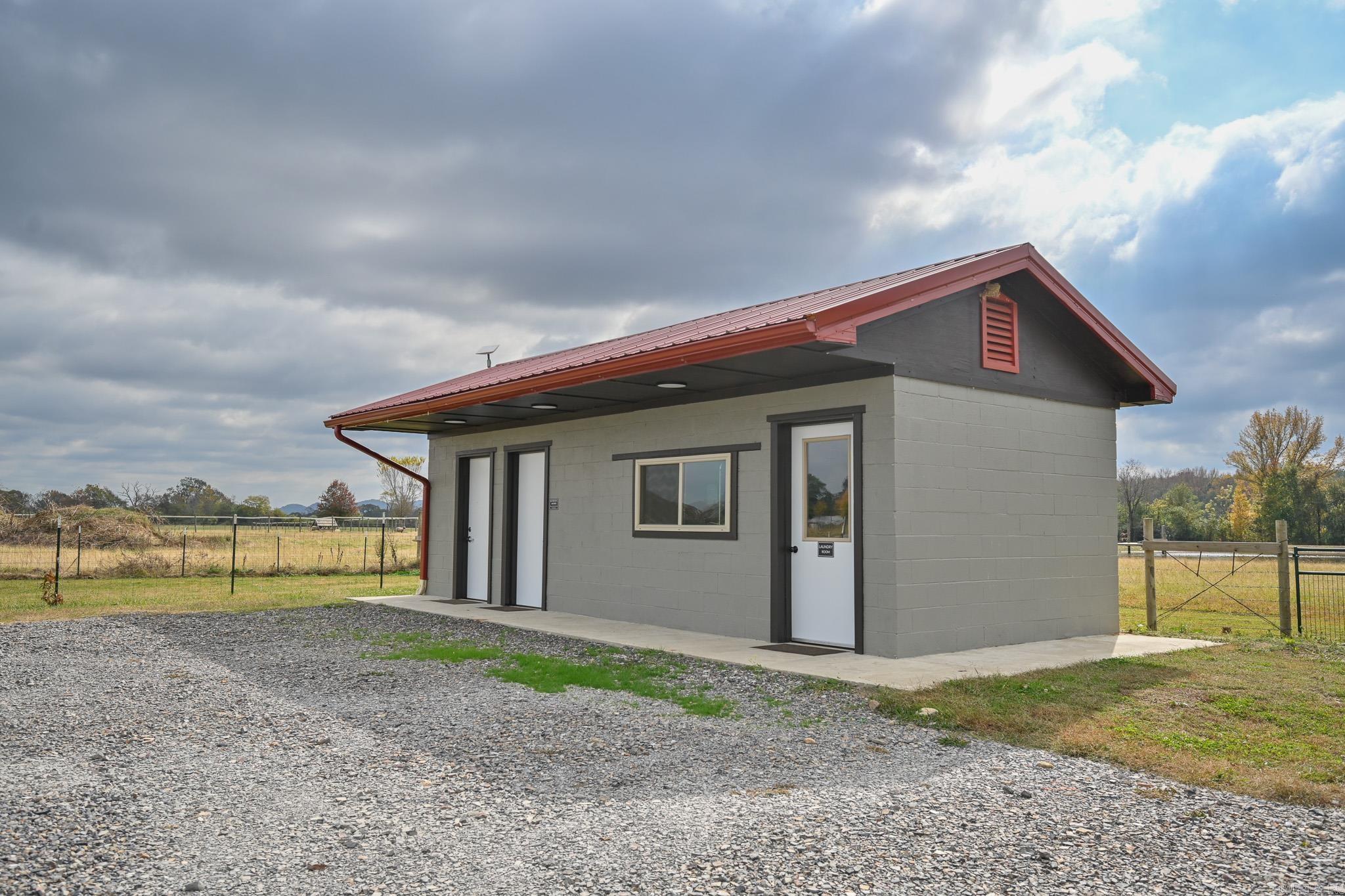 4976 Hwy 88 E  Mena, AR