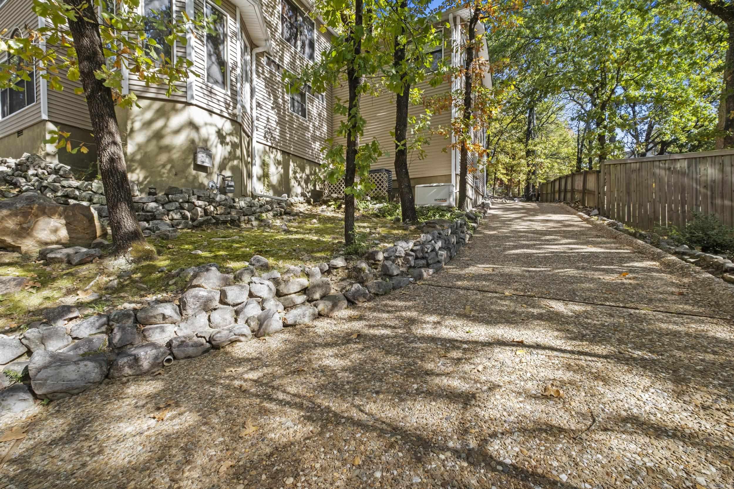 11 Pontalba Dr Little Rock, AR 72211