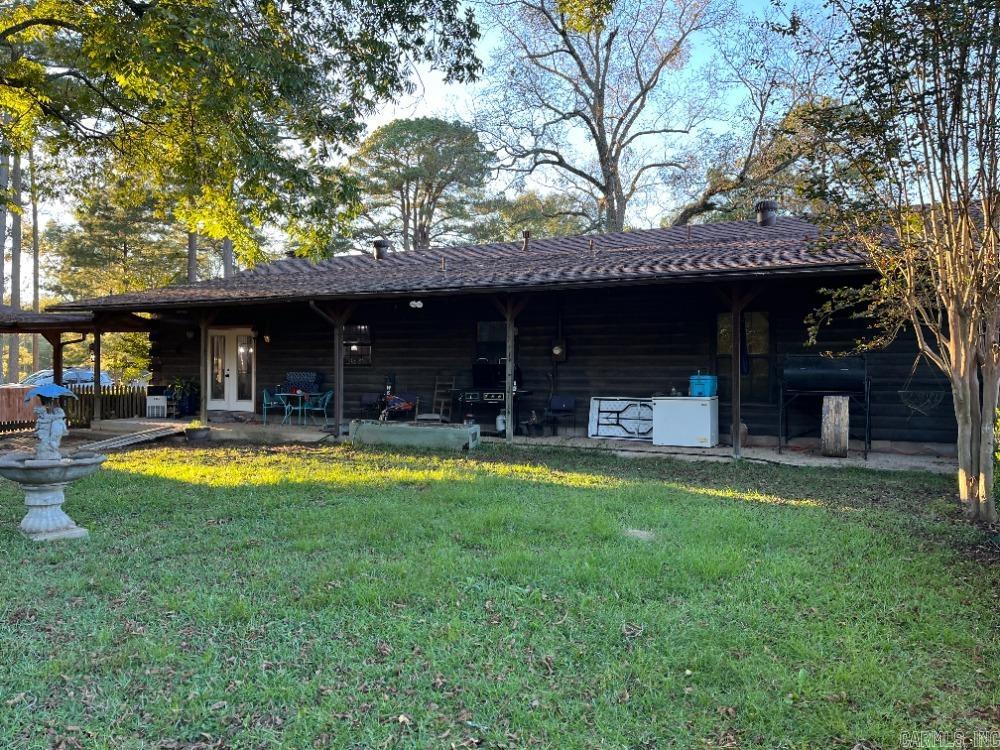811 Chambersville Rd Fordyce, AR 71742