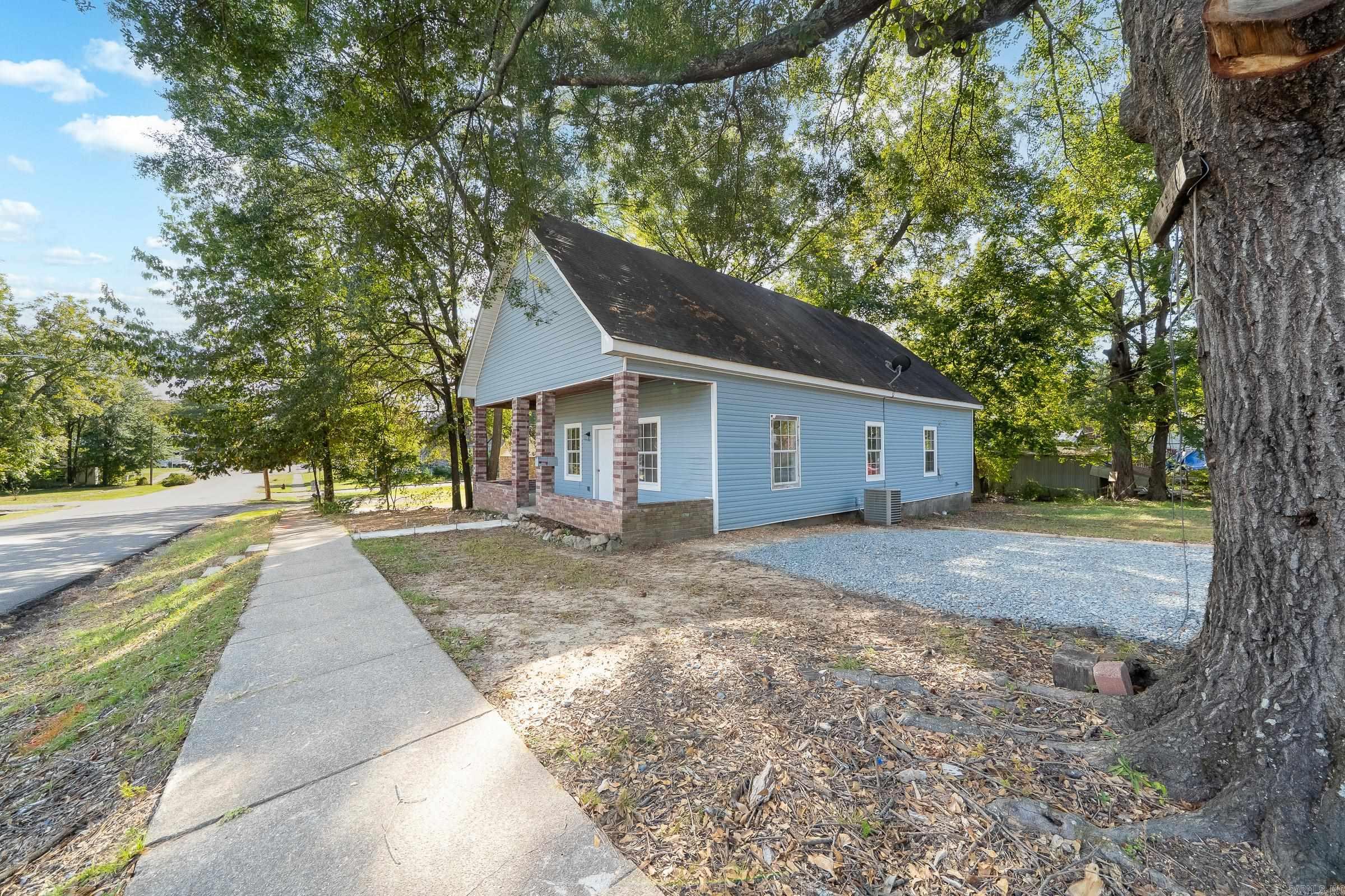 407 N 4Th St  De Queen, AR