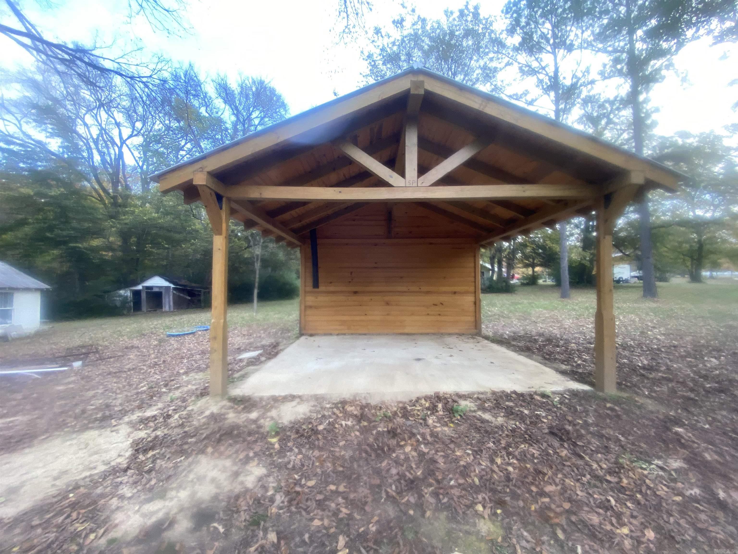 250 Jamestown  Desha, AR