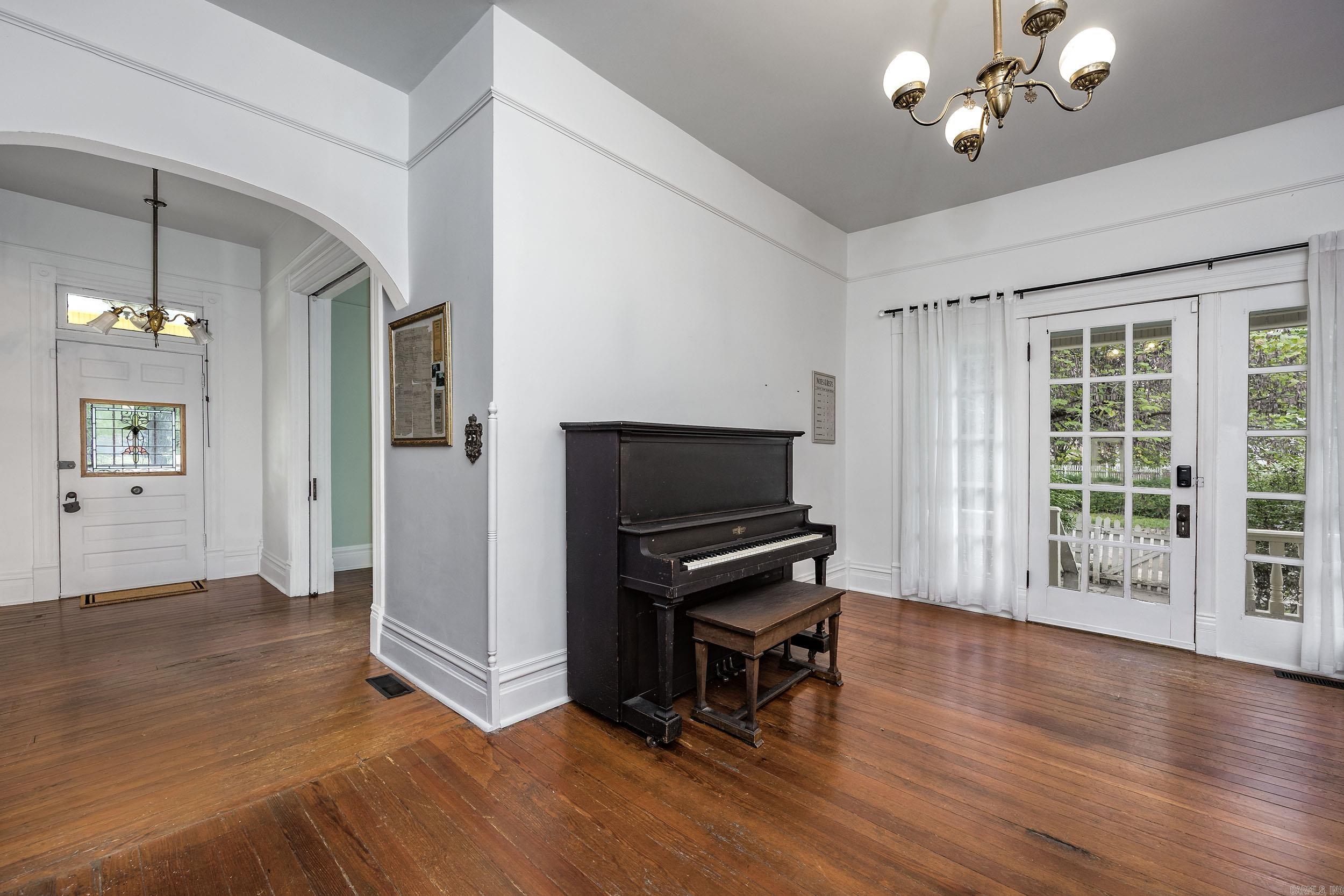 2403 S Arch St  Little Rock, AR