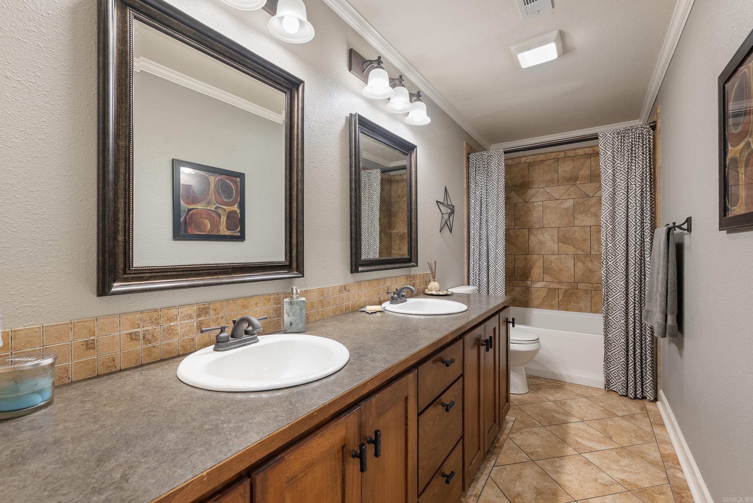 11 Red Oak Drive Conway, AR 72034