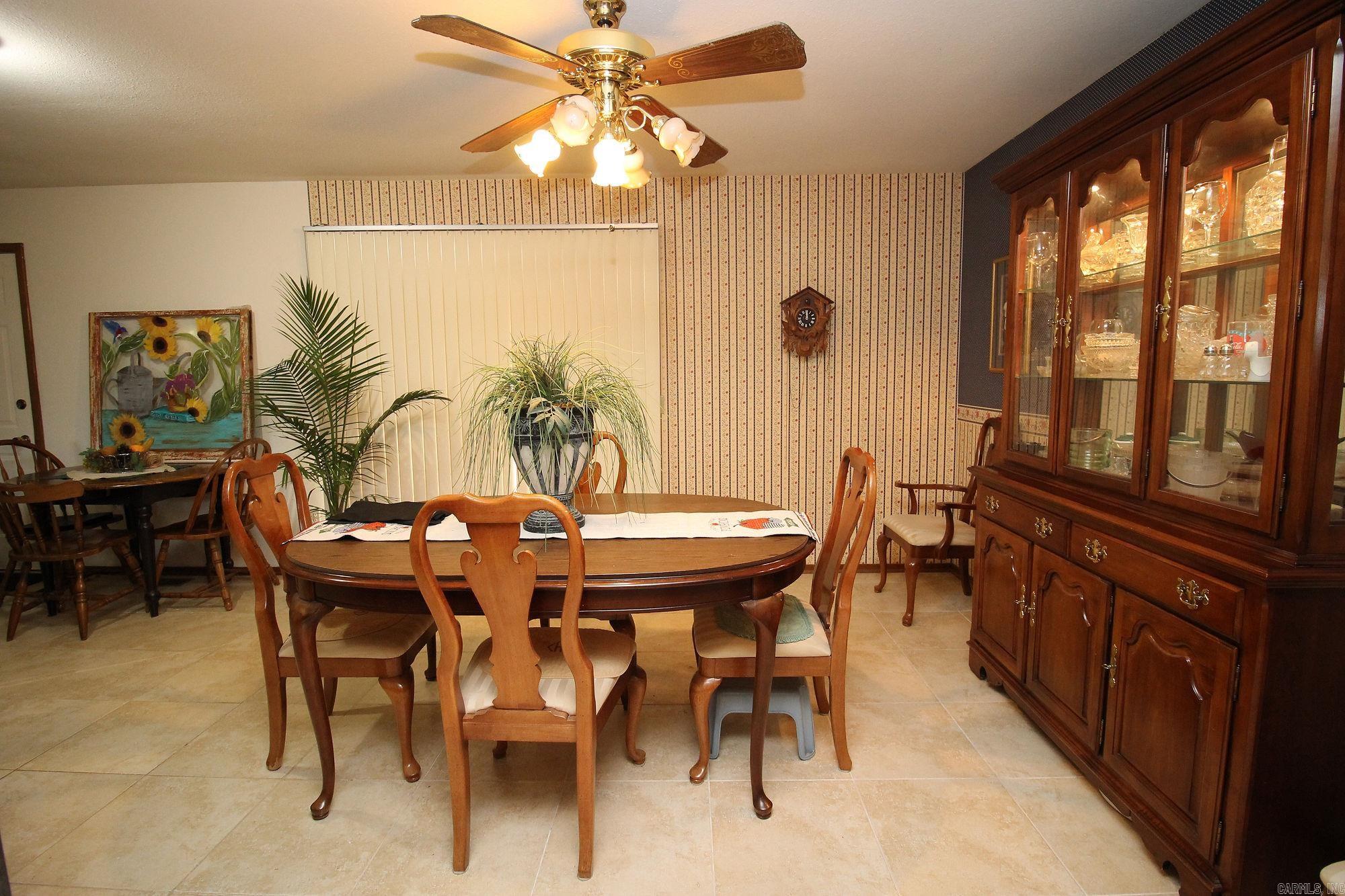 510 Hillview Drive Paragould, AR 72450-9562