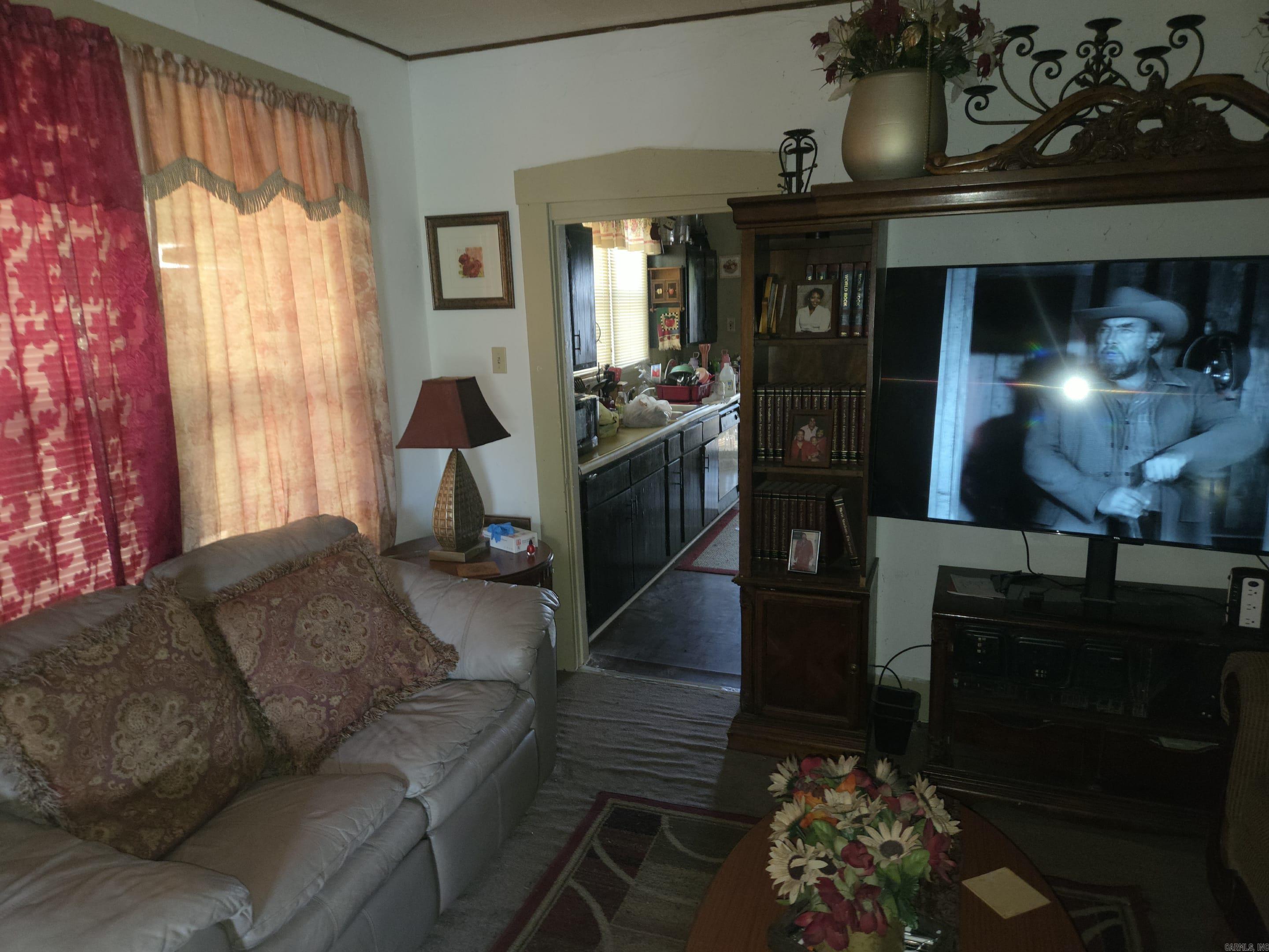 2503 S Linden St  Pine Bluff, AR