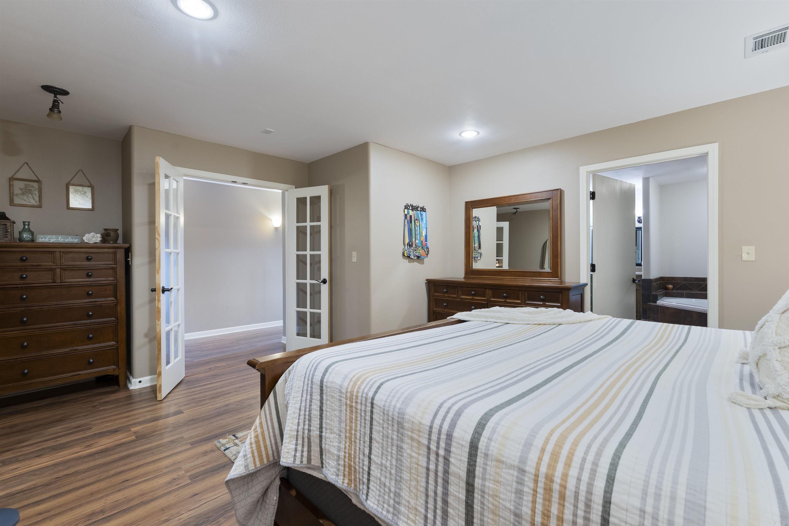 11 Hillard Lane Greenbrier, AR 72058