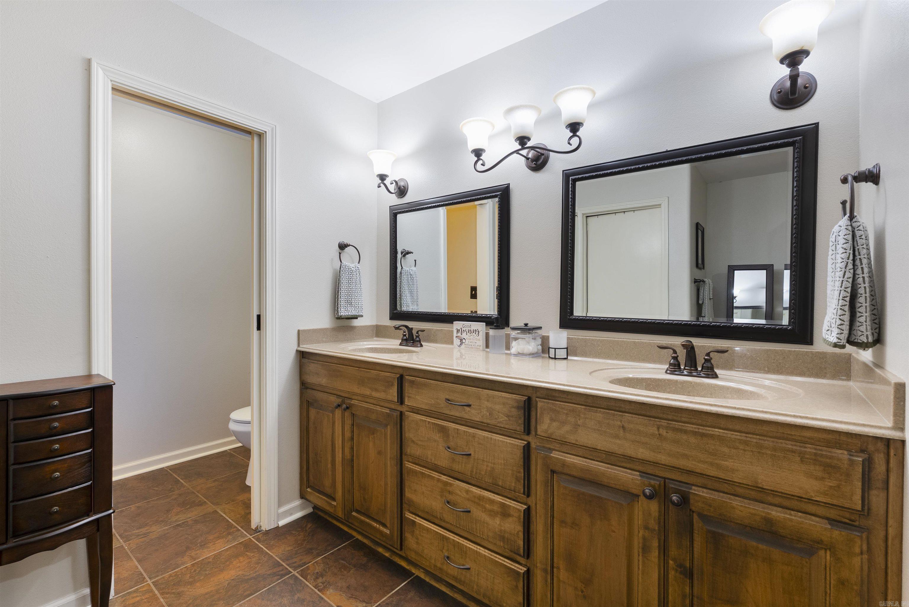 11 Hillard Lane Greenbrier, AR 72058