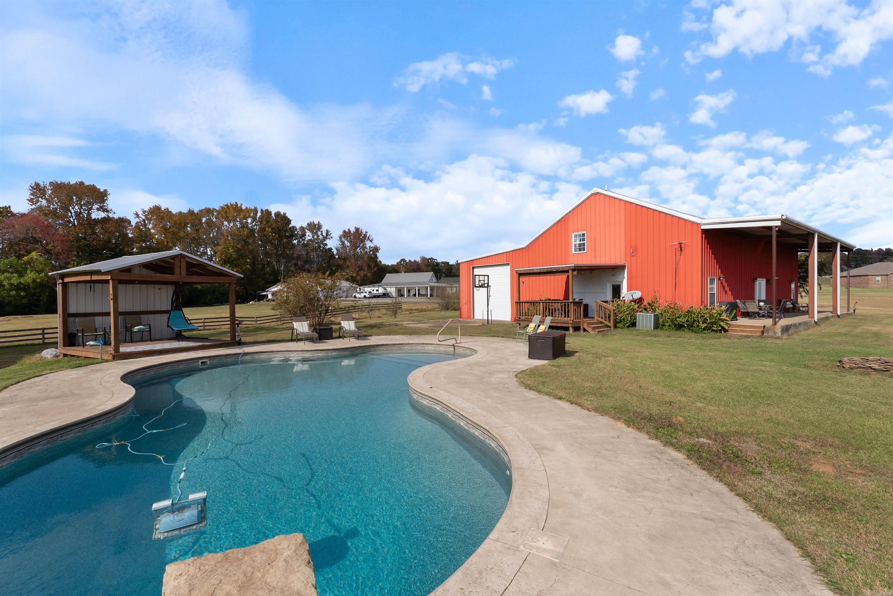 11 Hillard Lane Greenbrier, AR 72058