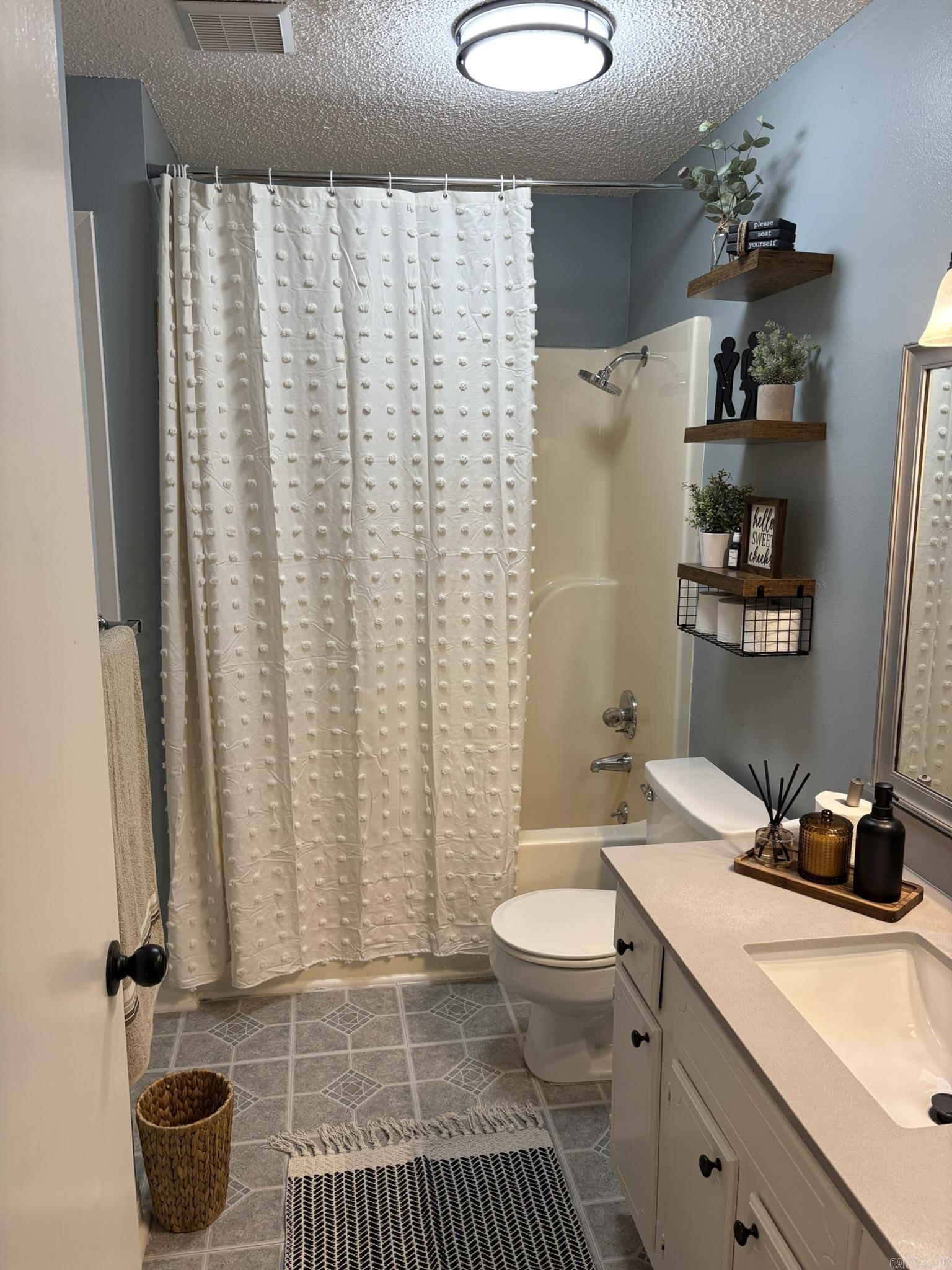 502 E Clinton Street Heber Springs, AR 72543