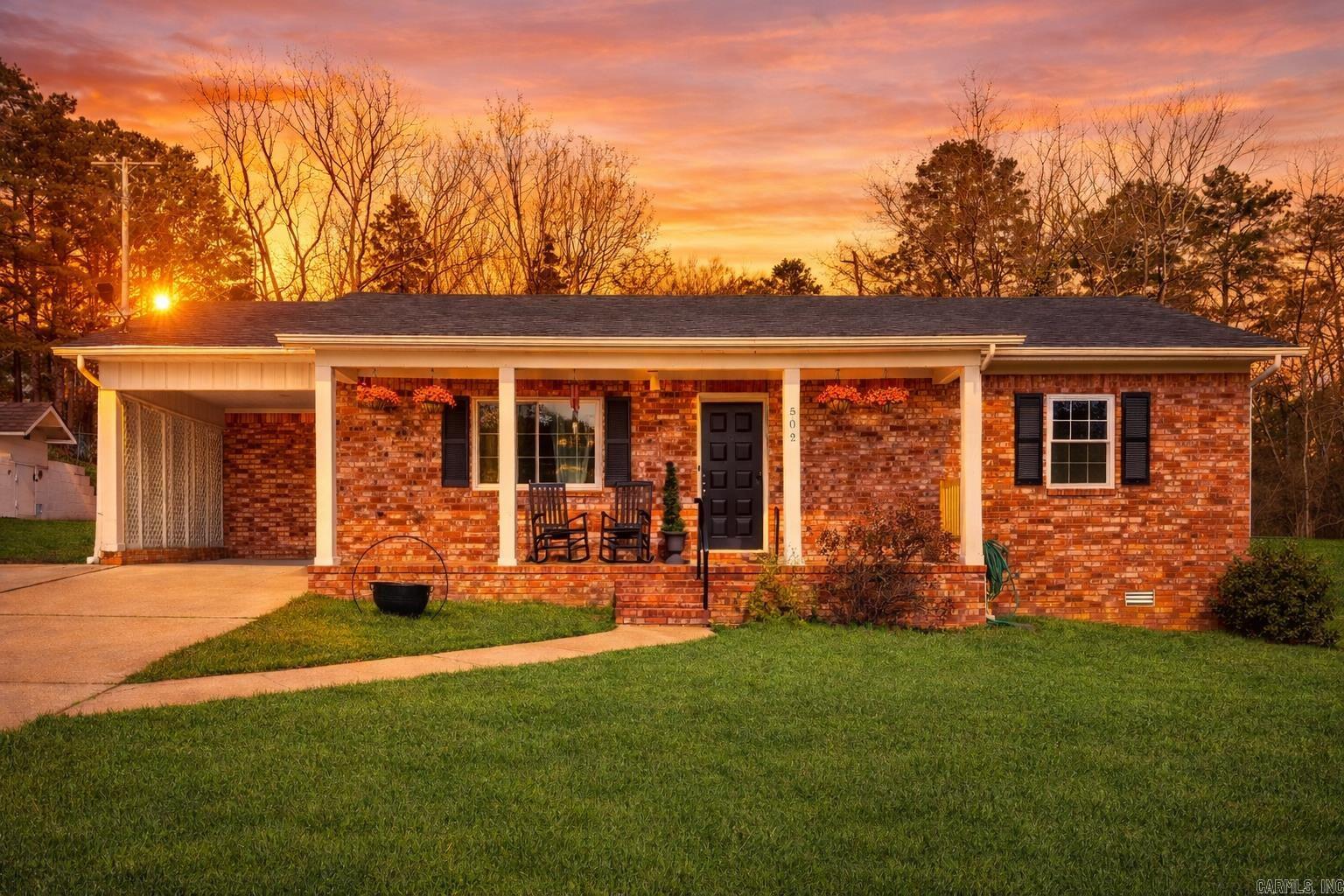 502 E Clinton Street Heber Springs, AR 72543