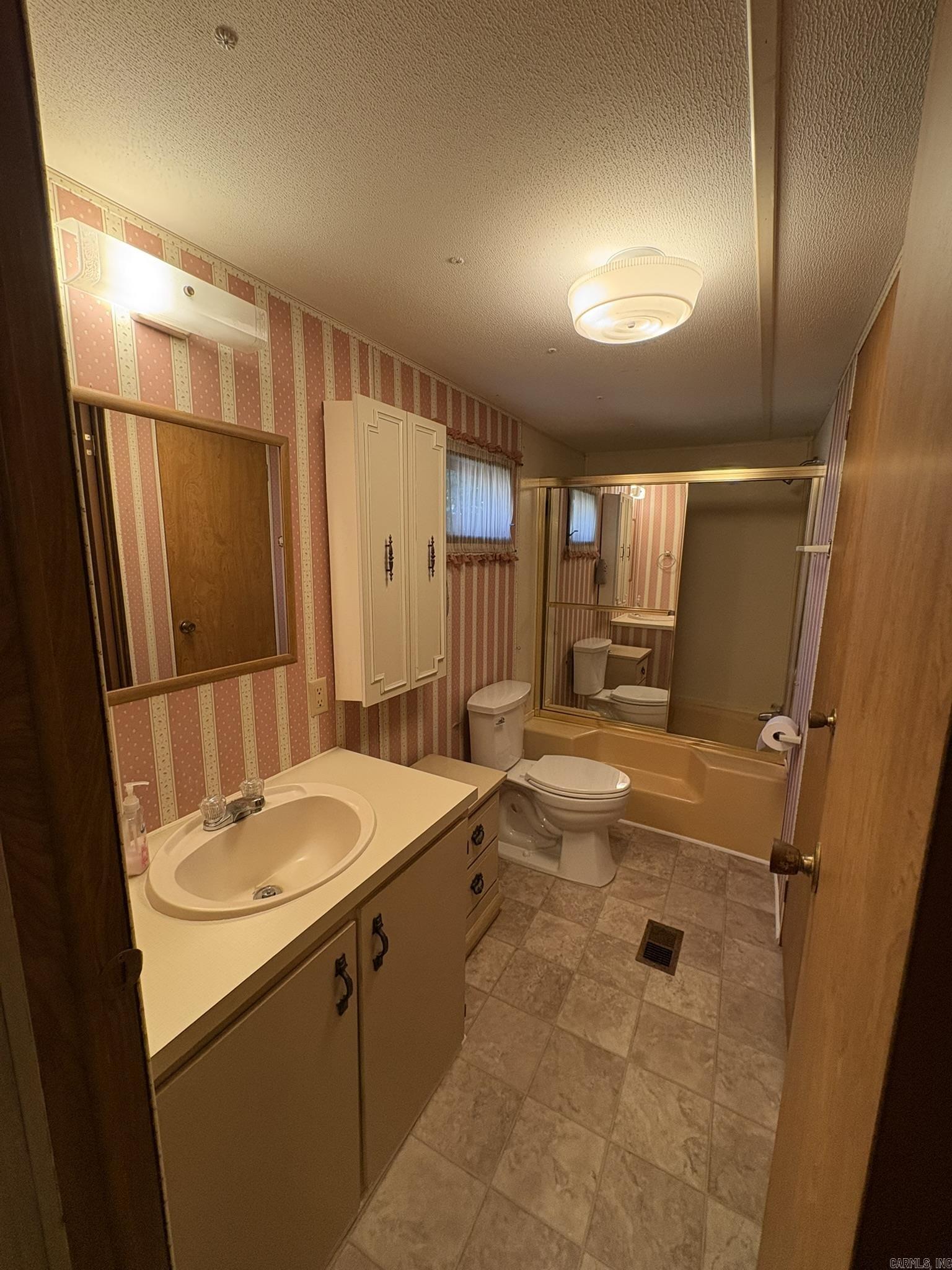 5 Sun Valley  Heber Springs, AR