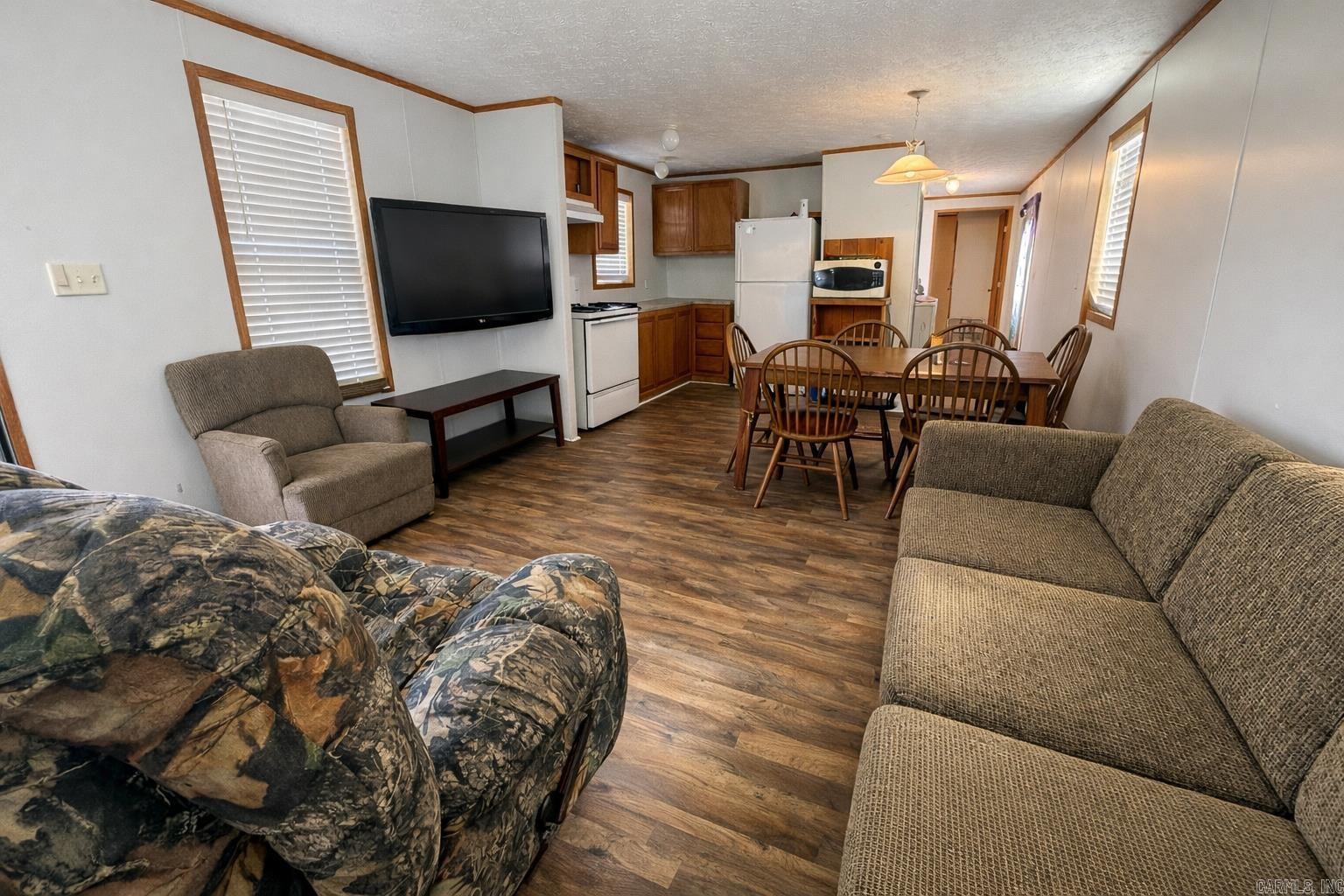 195 Emery Bluff Spur Pangburn, AR 72121