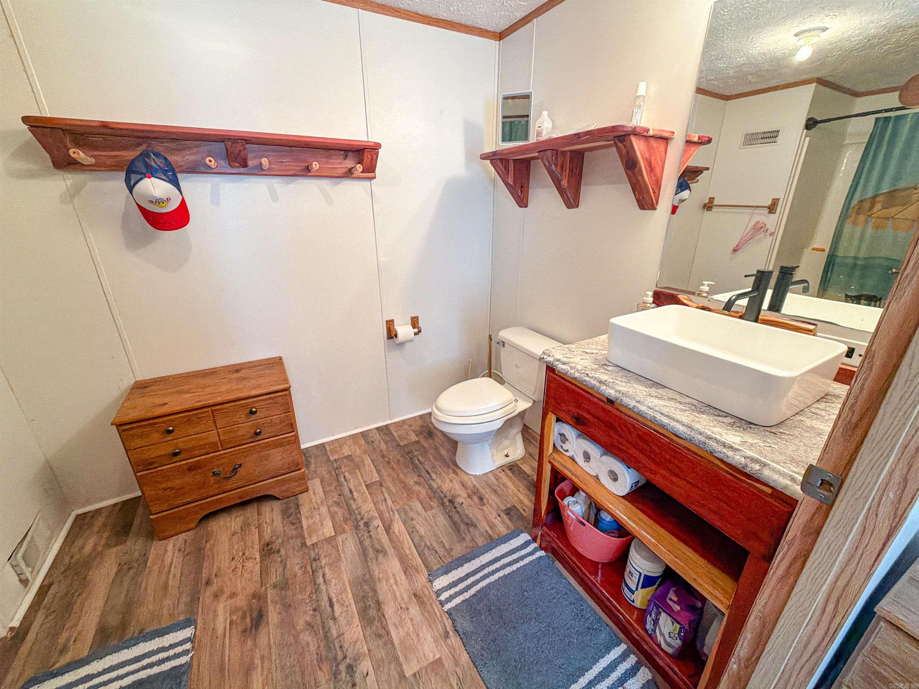 195 Emery Bluff Spur Pangburn, AR 72121