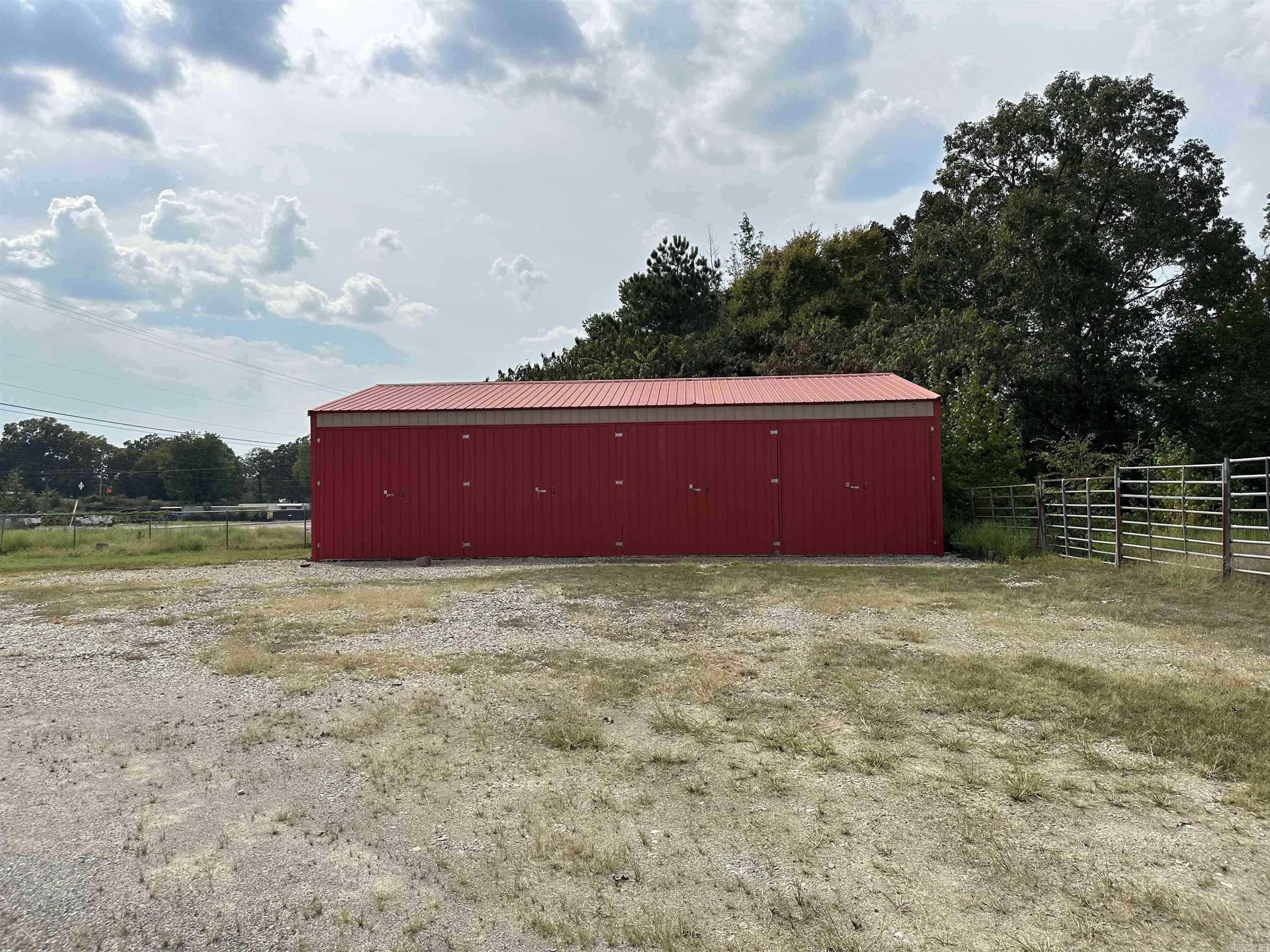 4955 Malvern Road Hot Springs, AR 71901