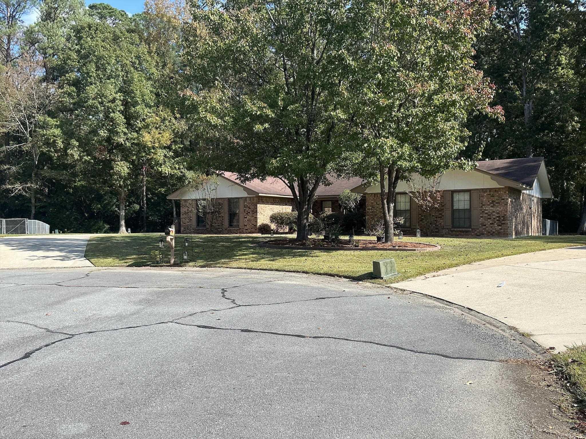 127 S Dogwood  Crossett, AR