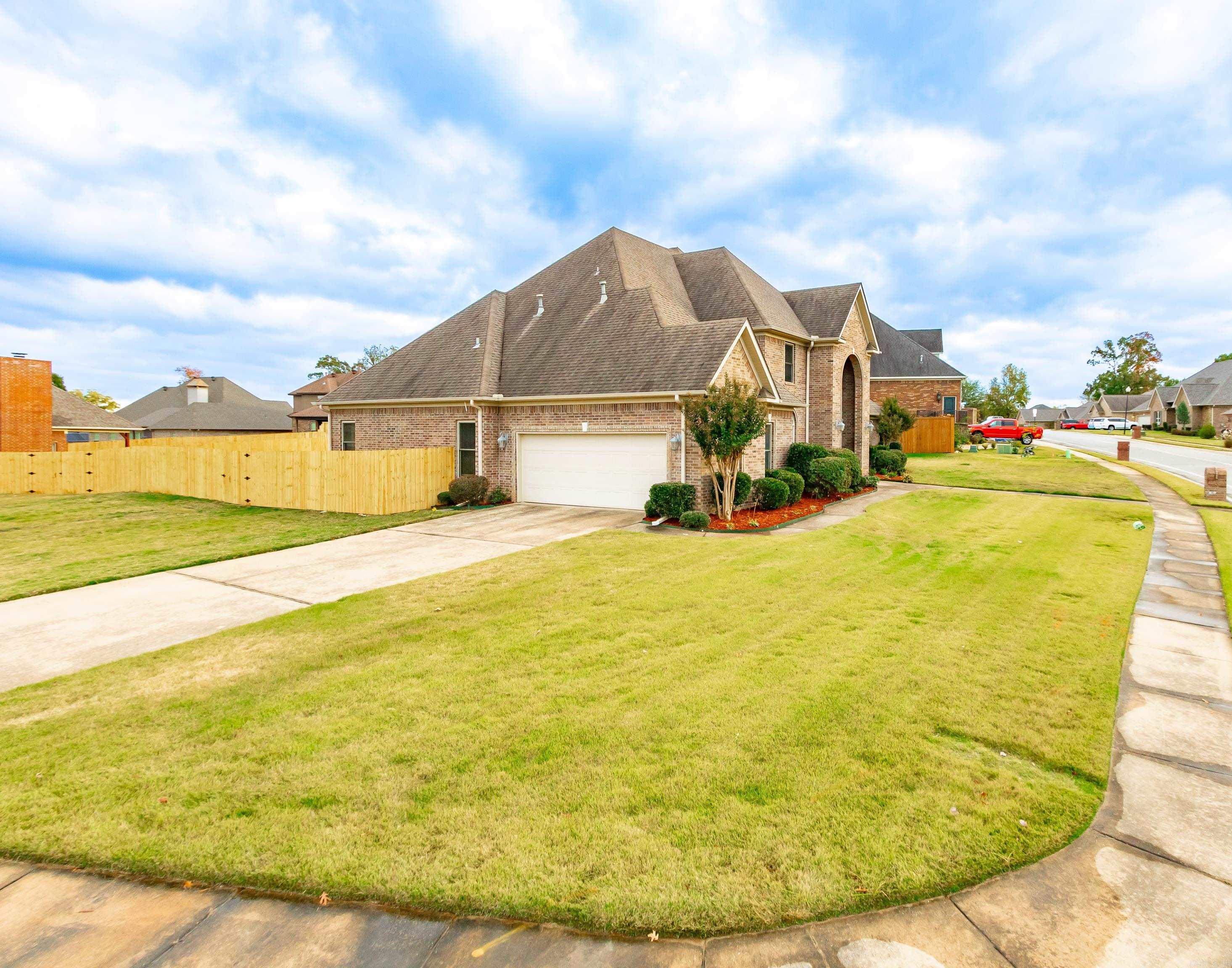 3924 Commonwealth Dr Bryant, AR 72022