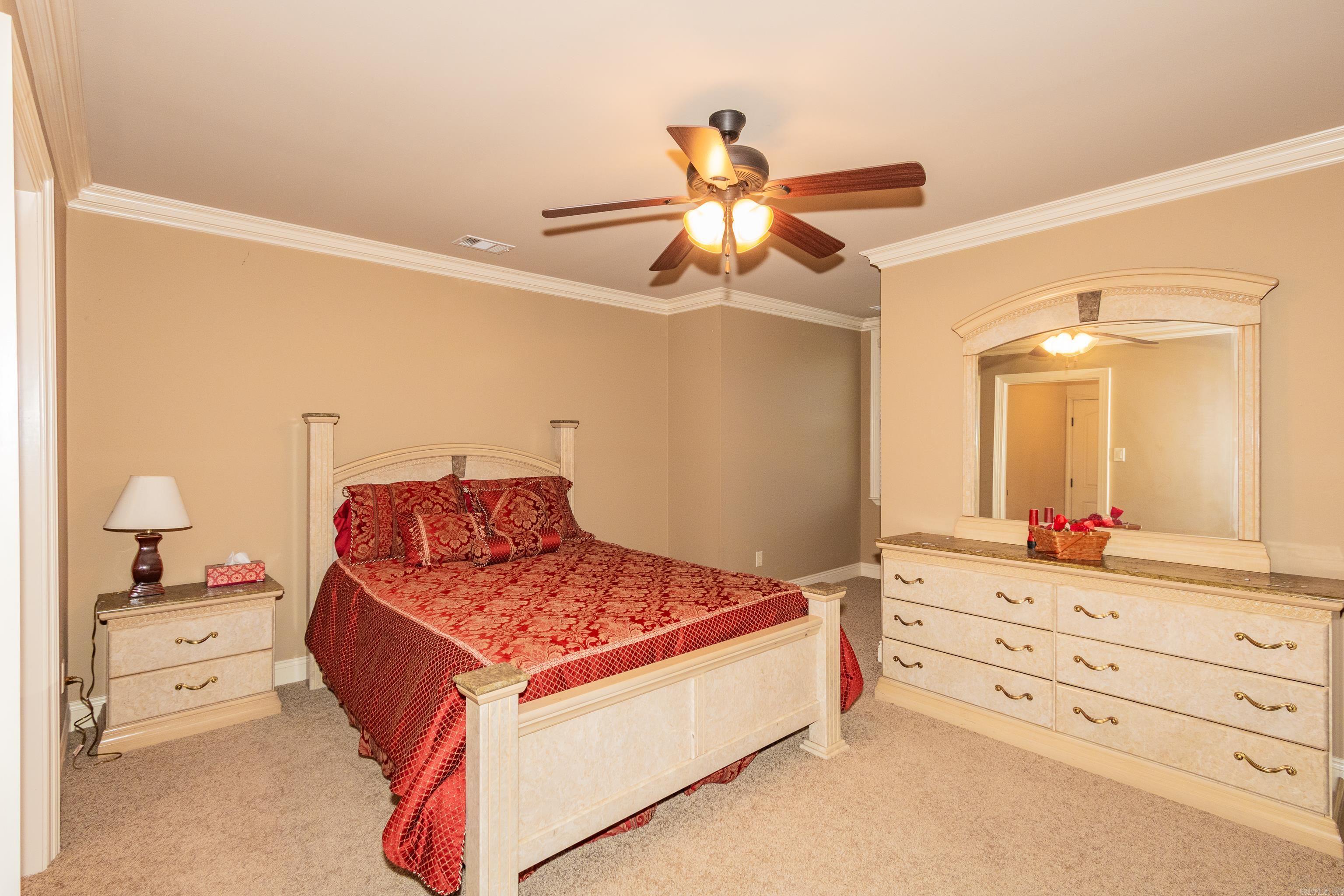 3924 Commonwealth Dr Bryant, AR 72022