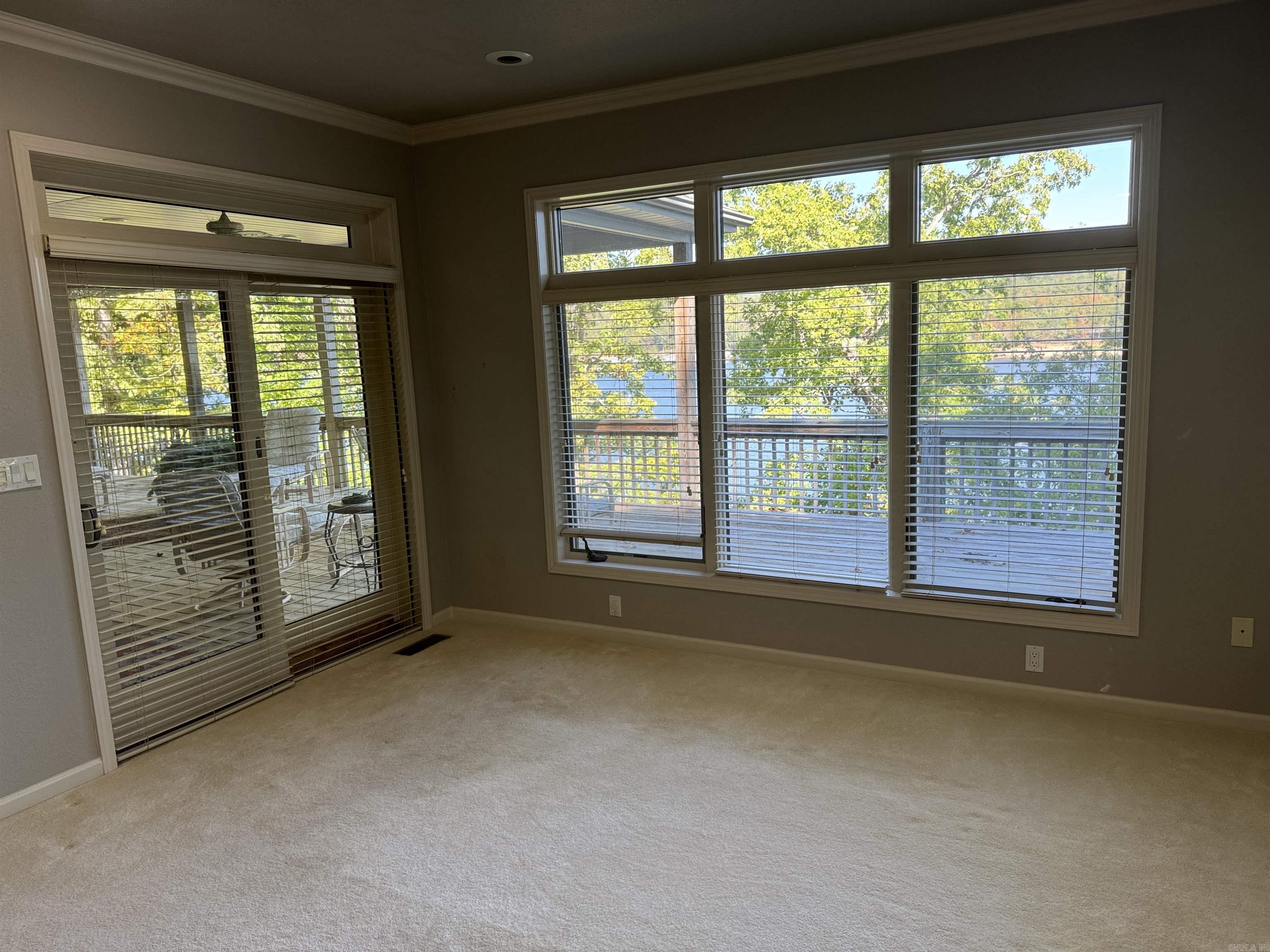 650 Davidson Circle Greers Ferry, AR 72067