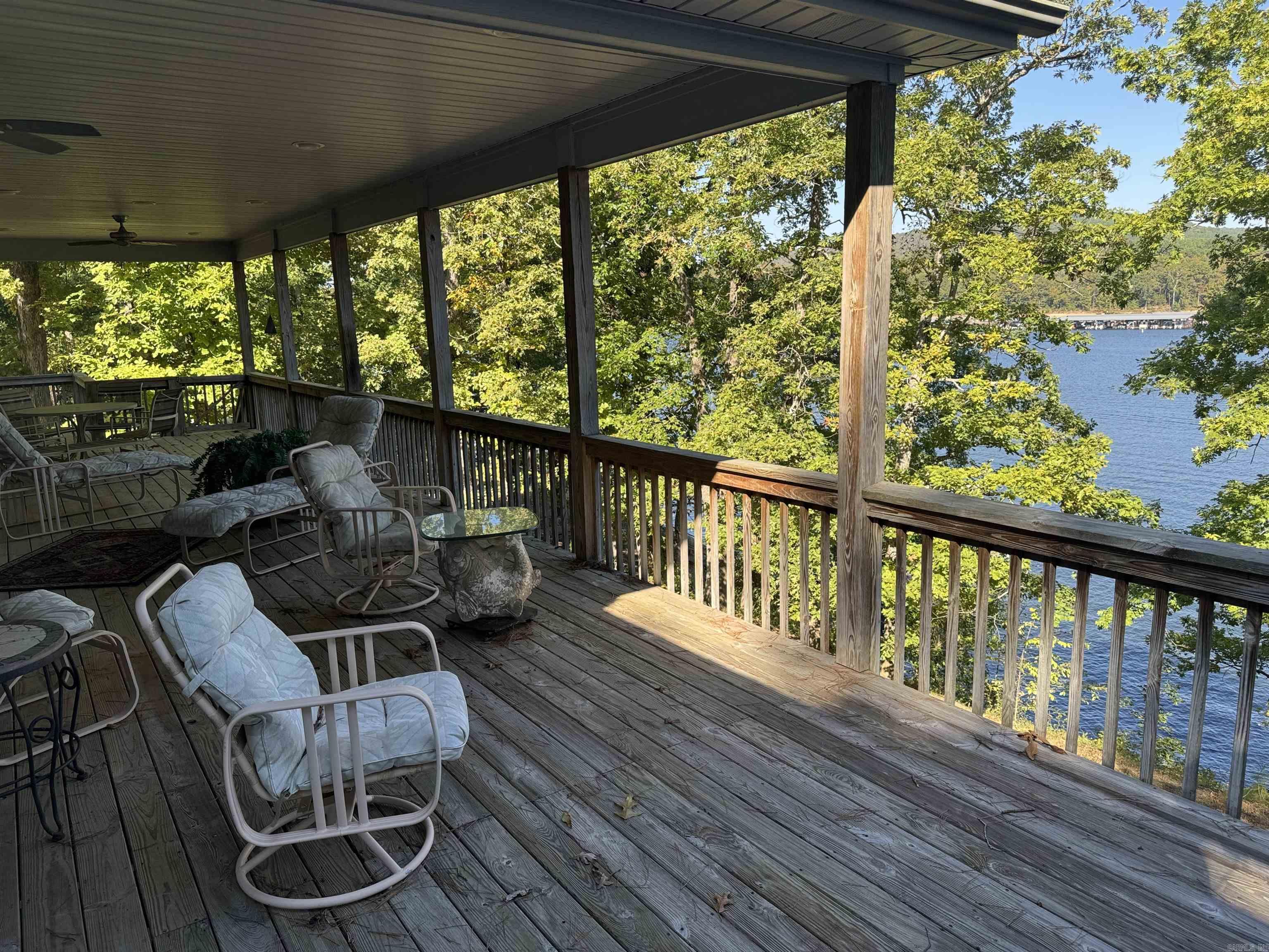 650 Davidson Circle Greers Ferry, AR 72067
